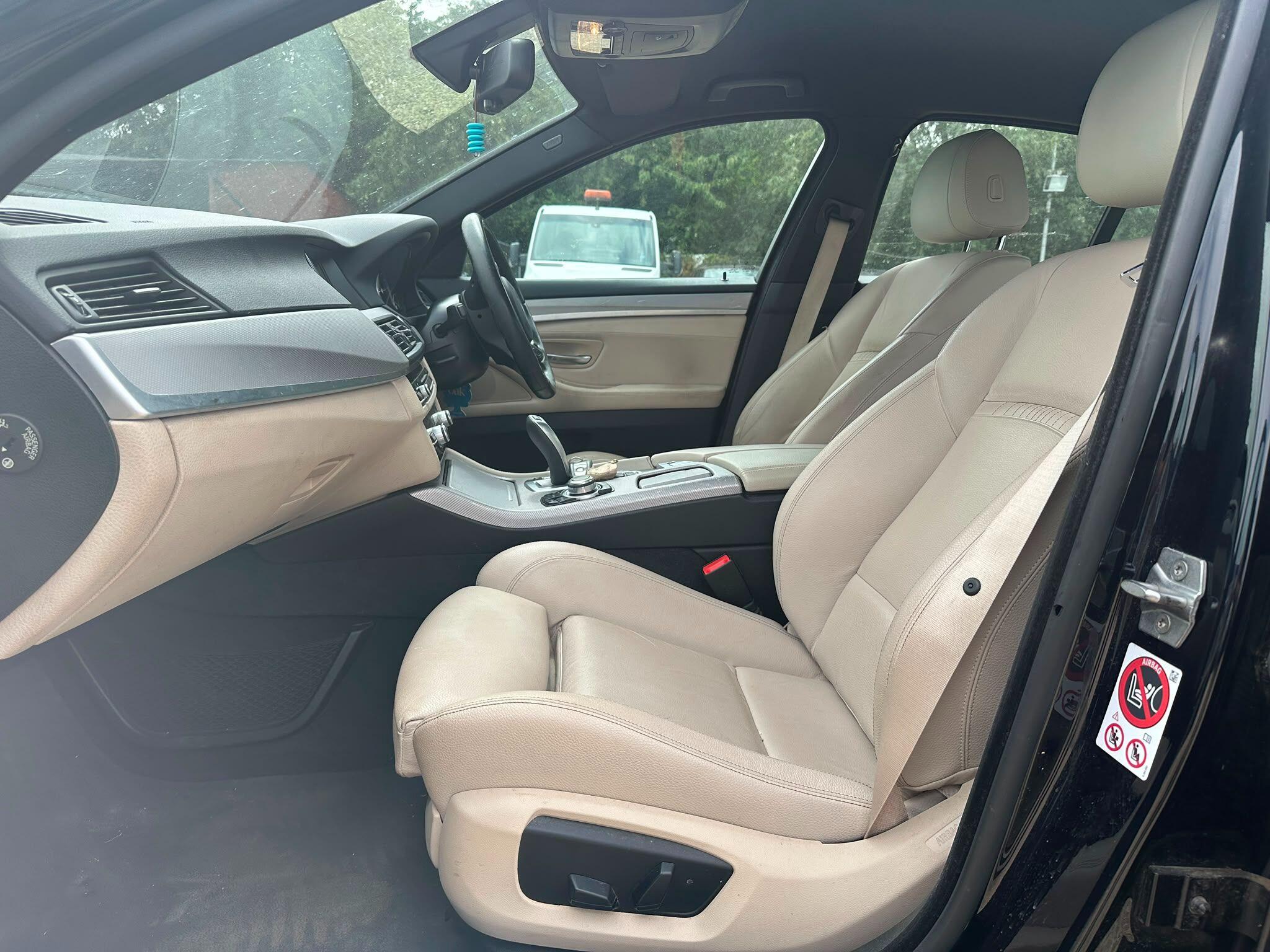 BMW 5 Series view 9