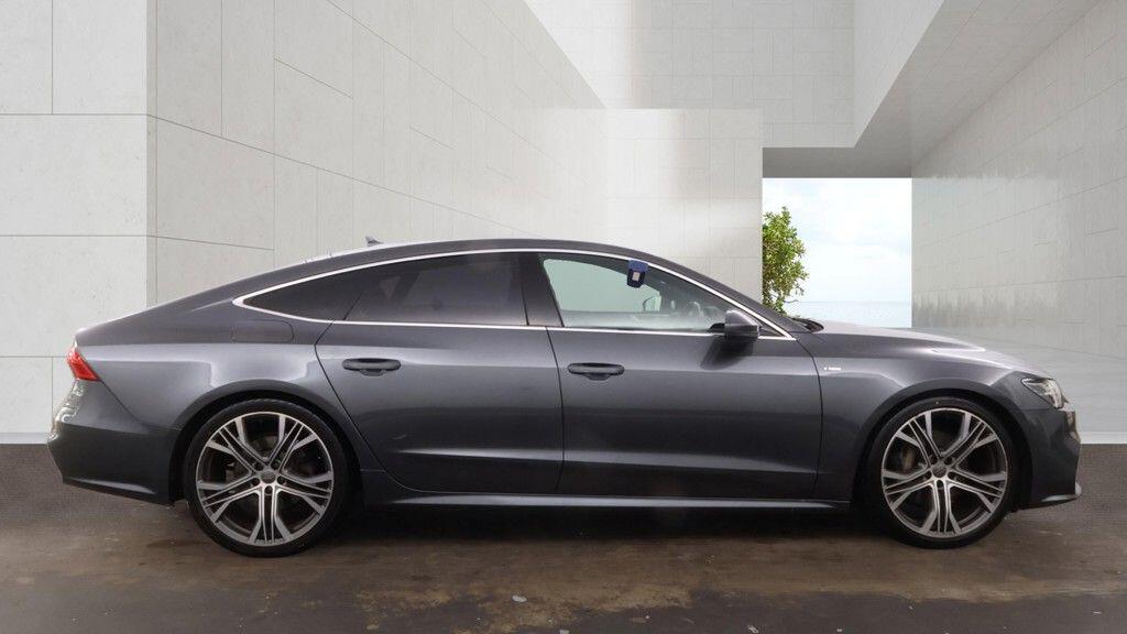 Audi A7 view 2
