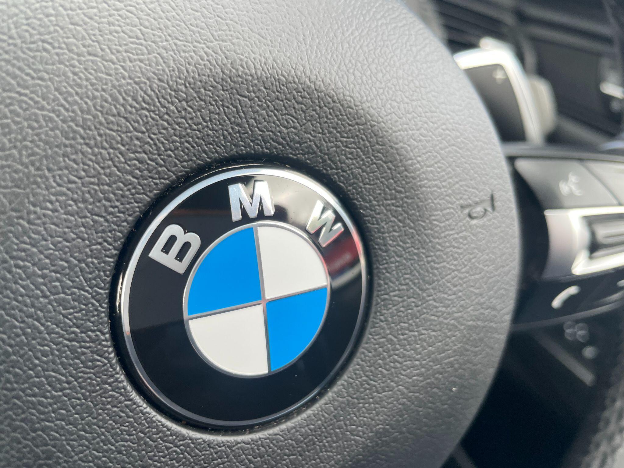 BMW X3 view 22
