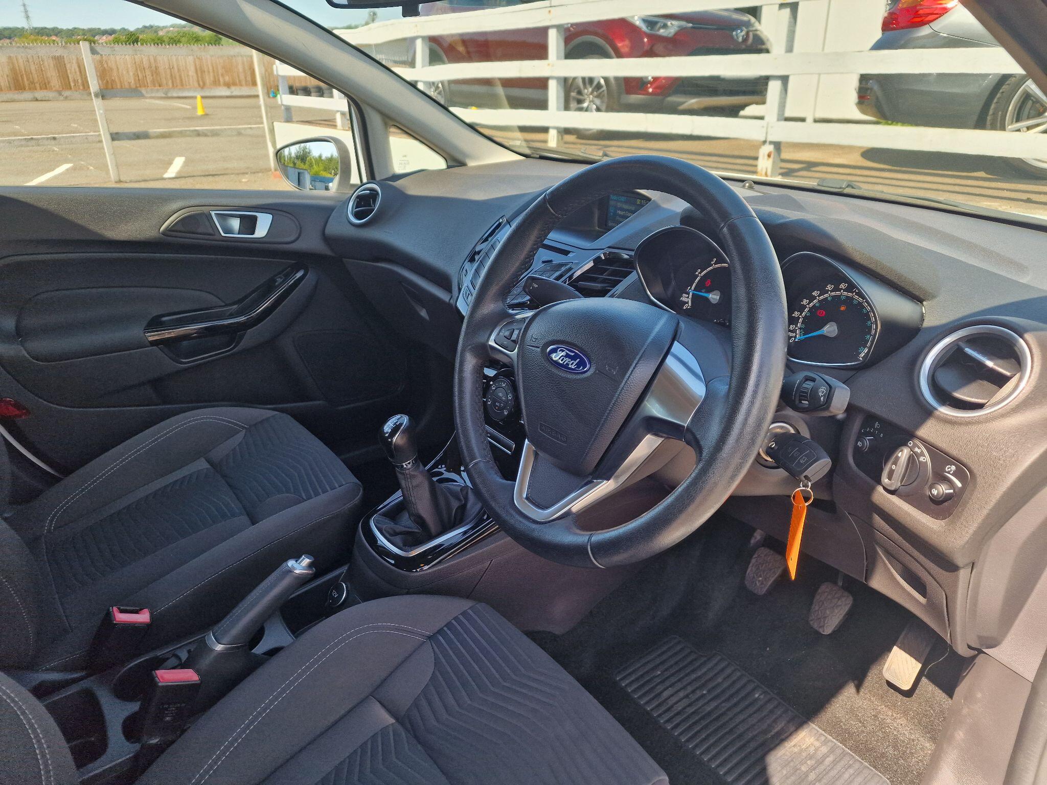 Ford Fiesta view 22