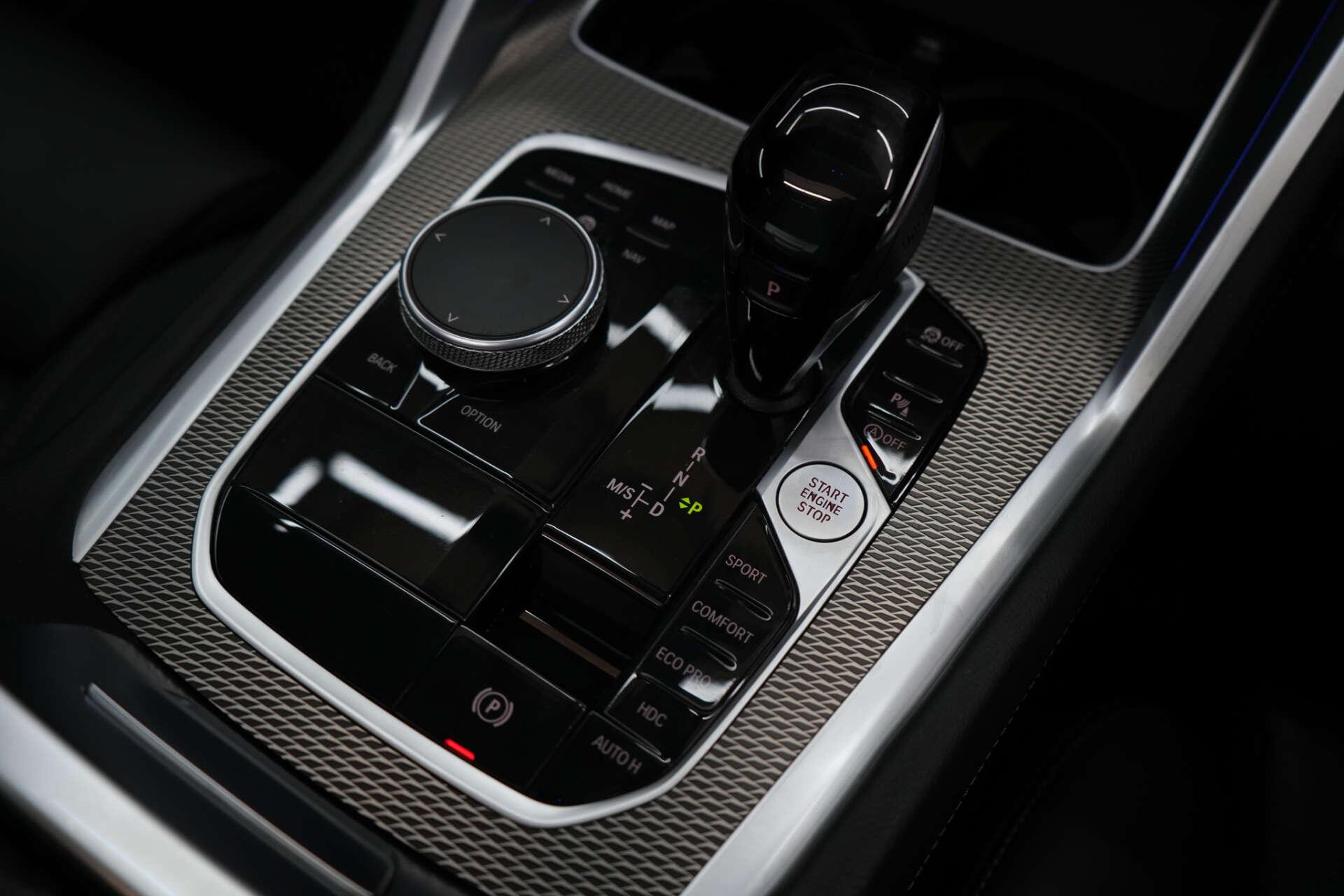 BMW X6 view 26