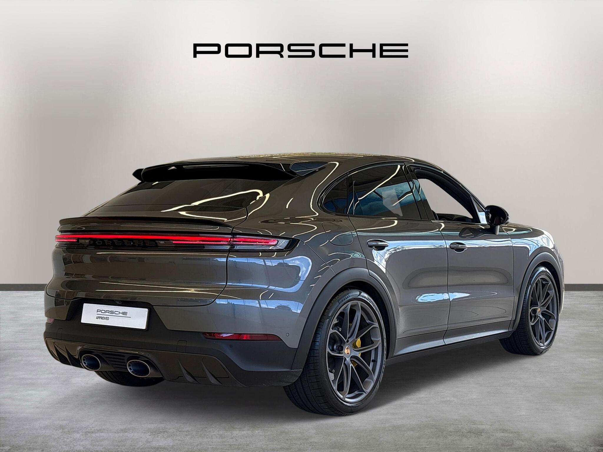 Porsche Cayenne view 7