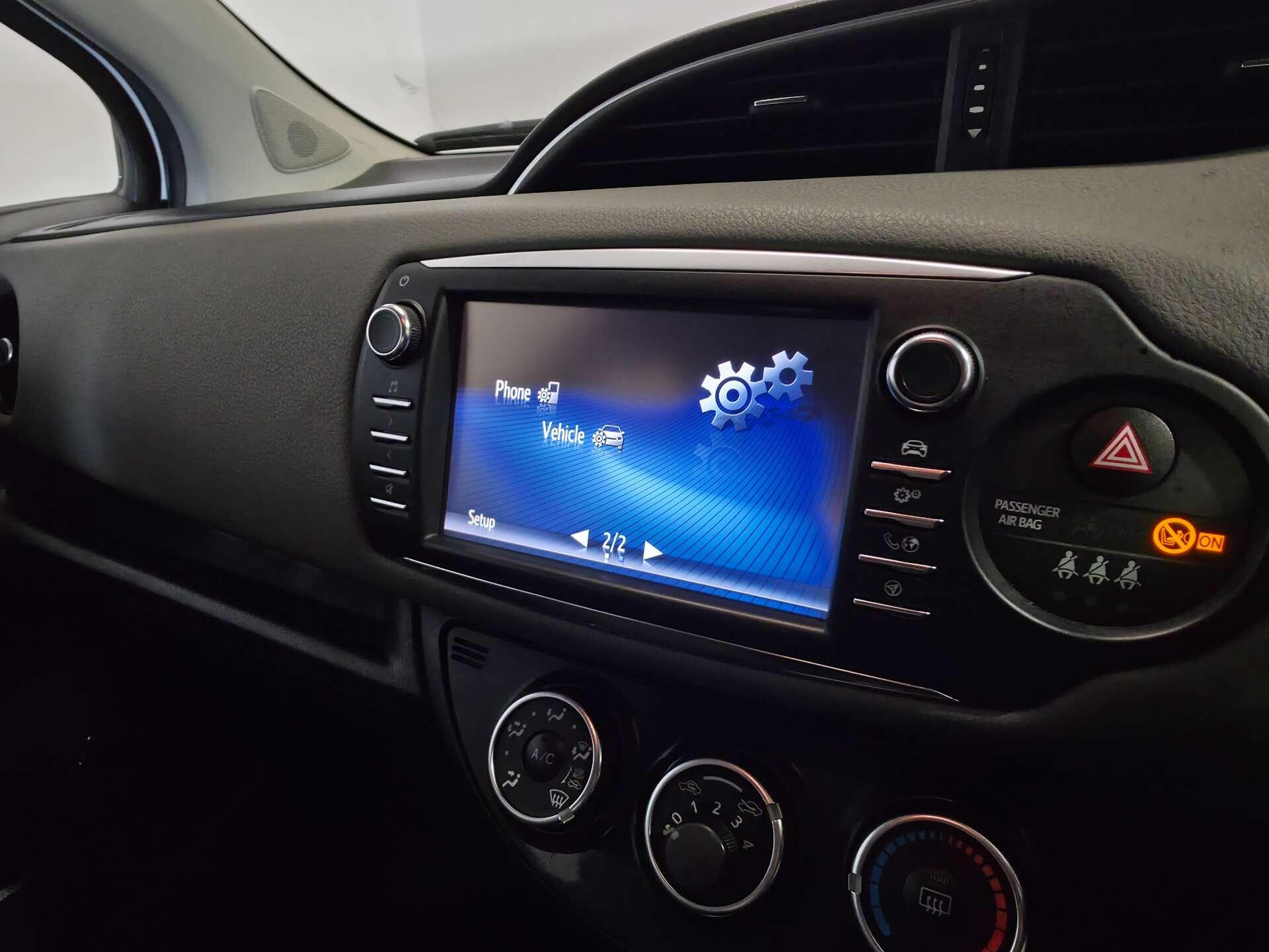 Toyota Yaris view 35