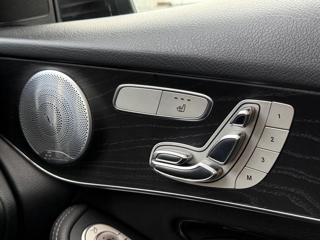 Mercedes-Benz GLC view 45