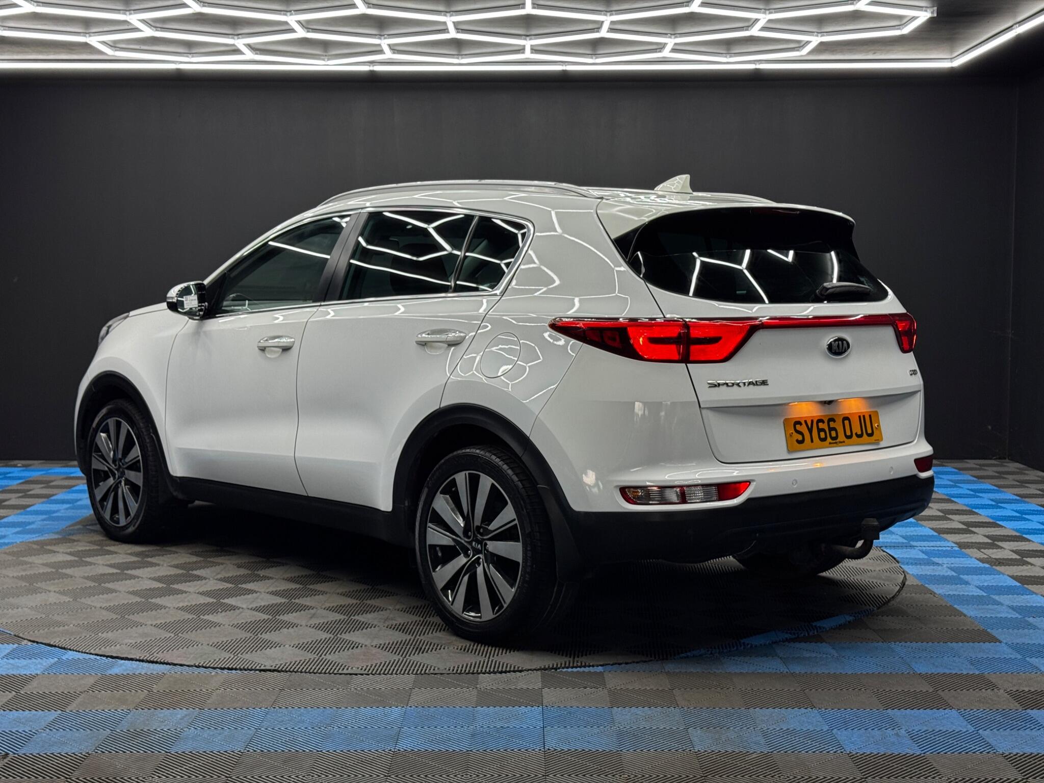 Kia Sportage view 7