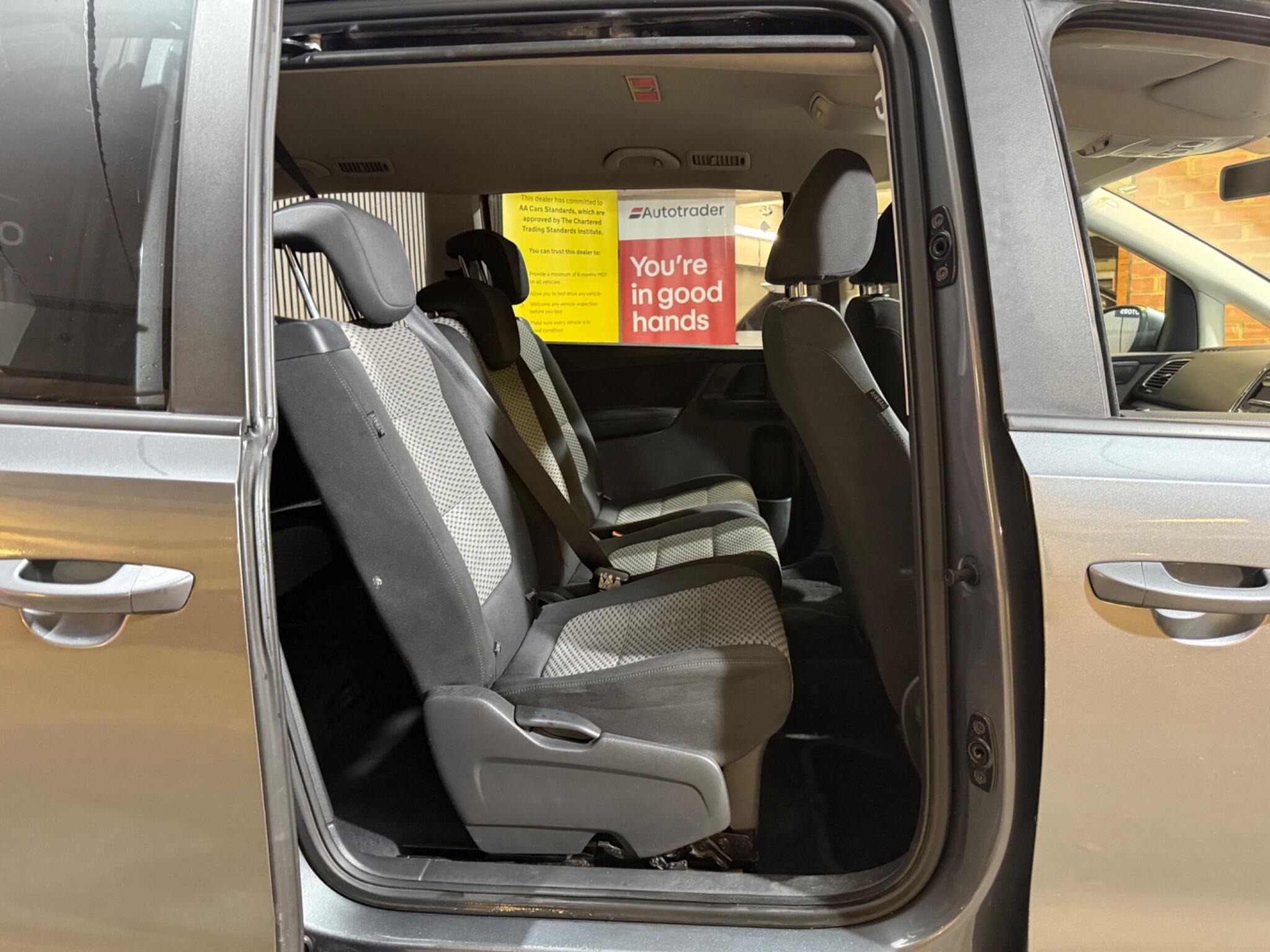 2013 Volkswagen Sharan 2.0 TDI BlueMotion Tech S DSG Euro 5 (s/s) 5dr • 139,000 miles image 17