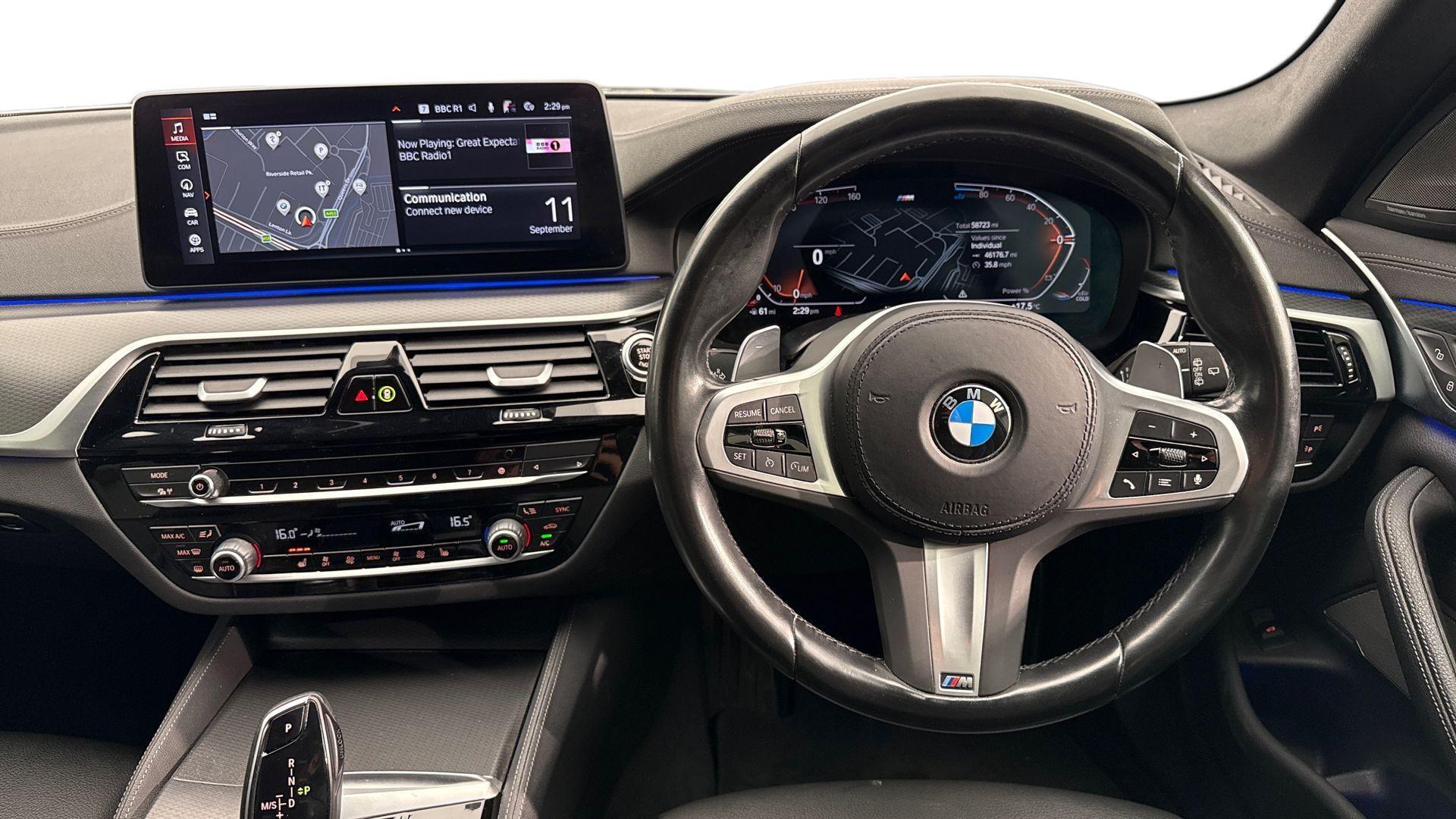 BMW 5 Series view 5