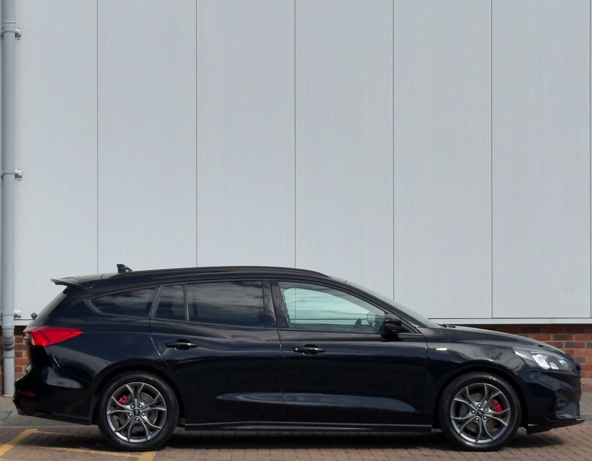 Ford Focus view 7