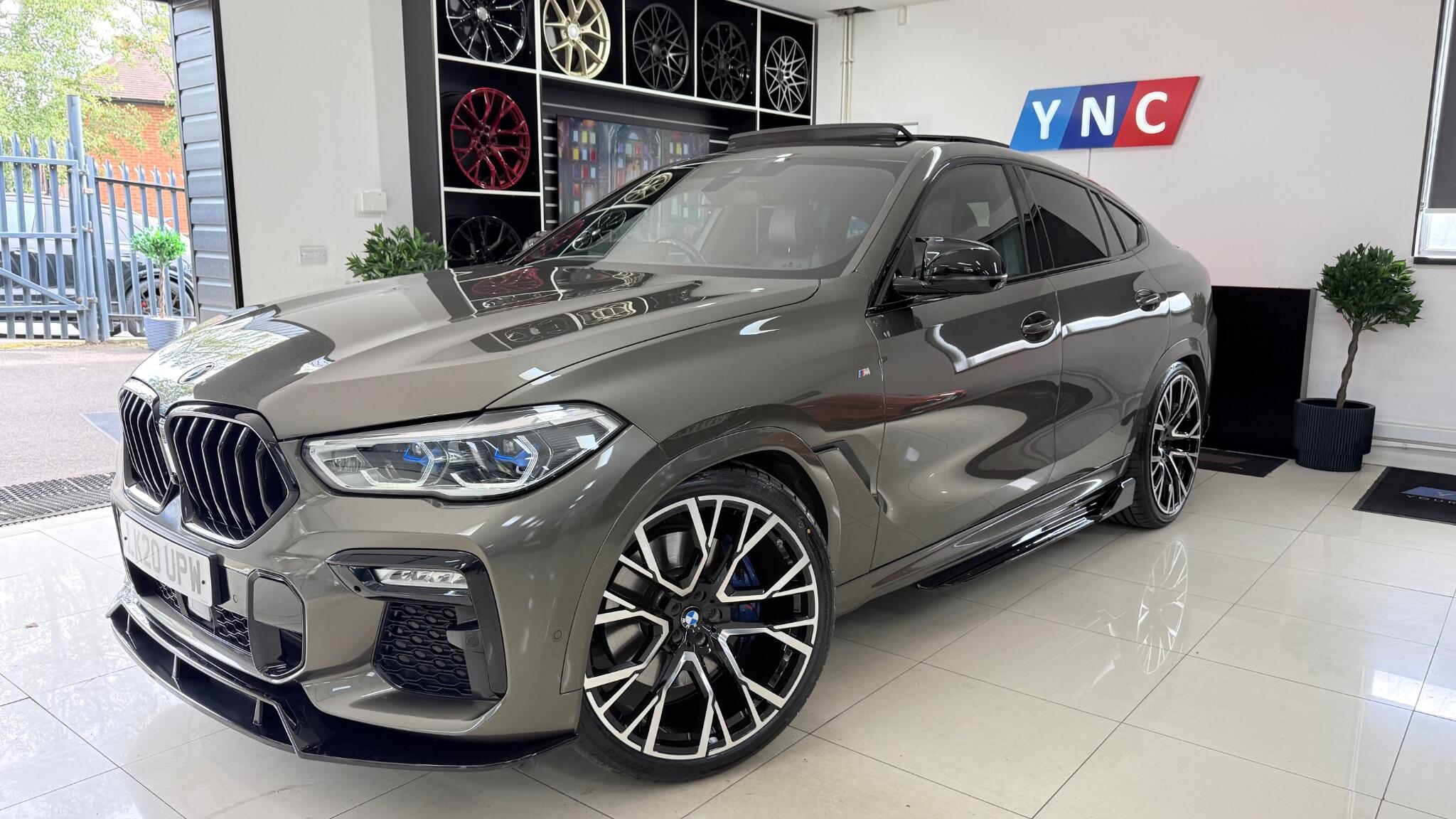 BMW X6 view 9