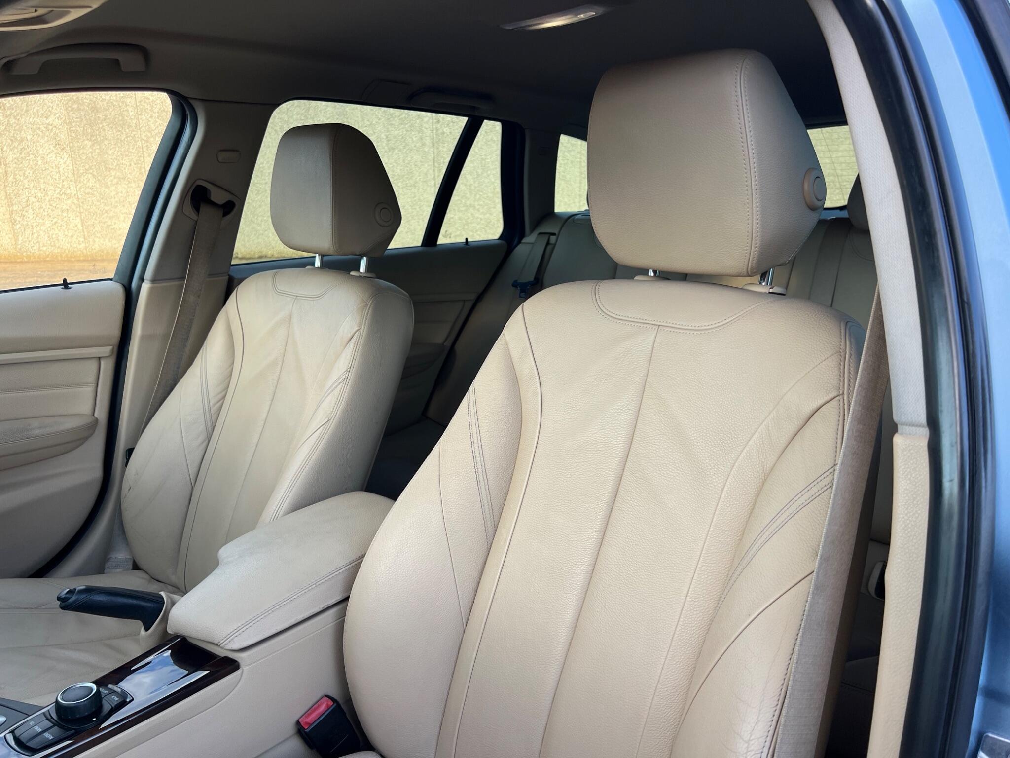 BMW 3 Series view 12