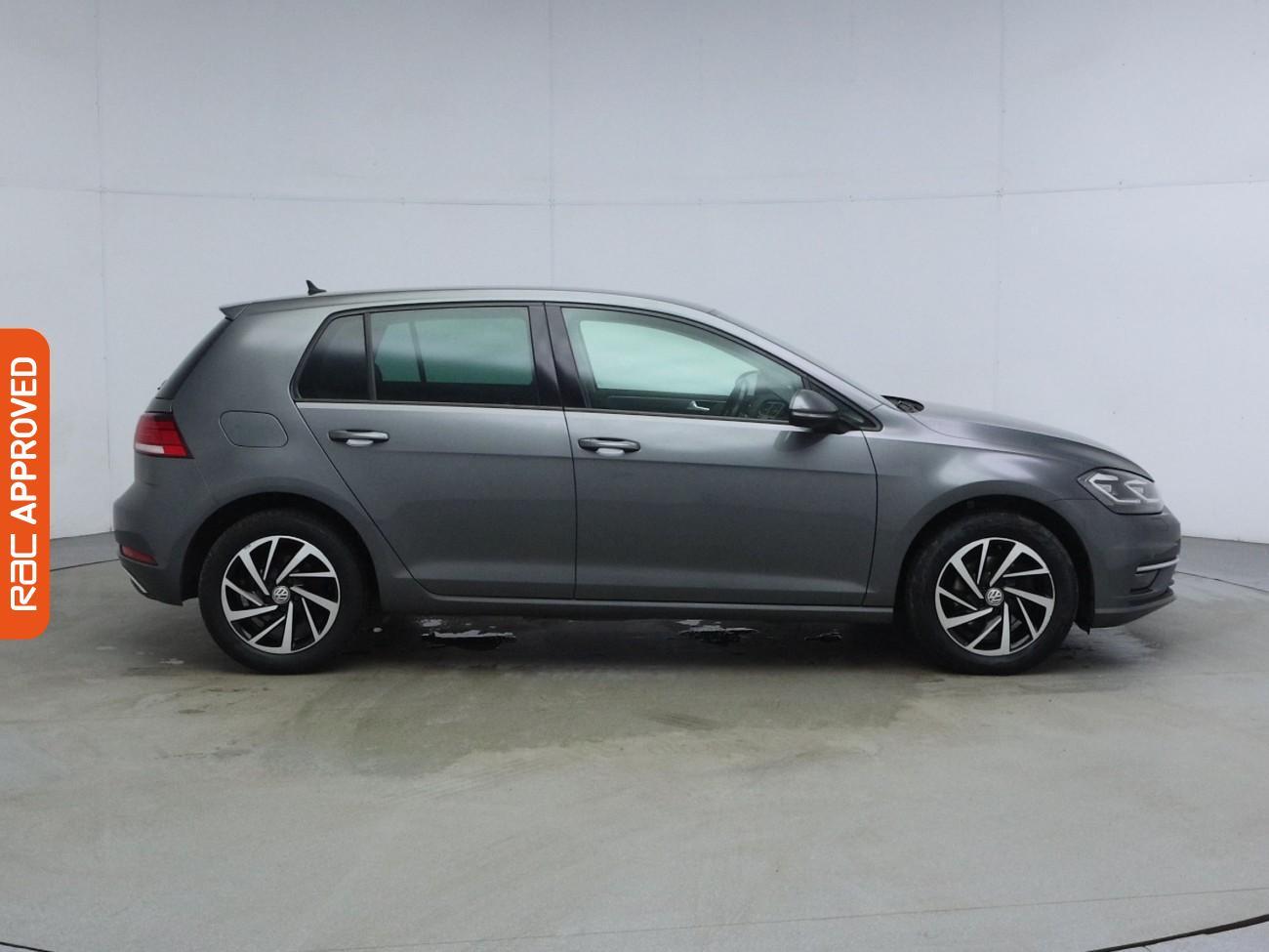 Volkswagen Golf view 6