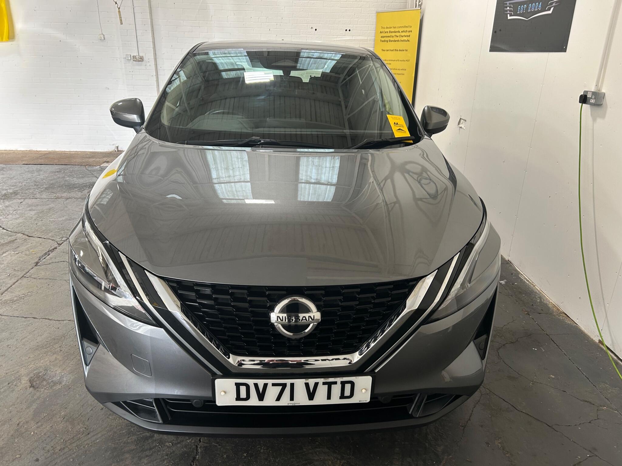2021 Nissan Qashqai 1.3 DIG-T MHEV Acenta Premium Euro 6 (s/s) 5dr • 21,764 miles image 2