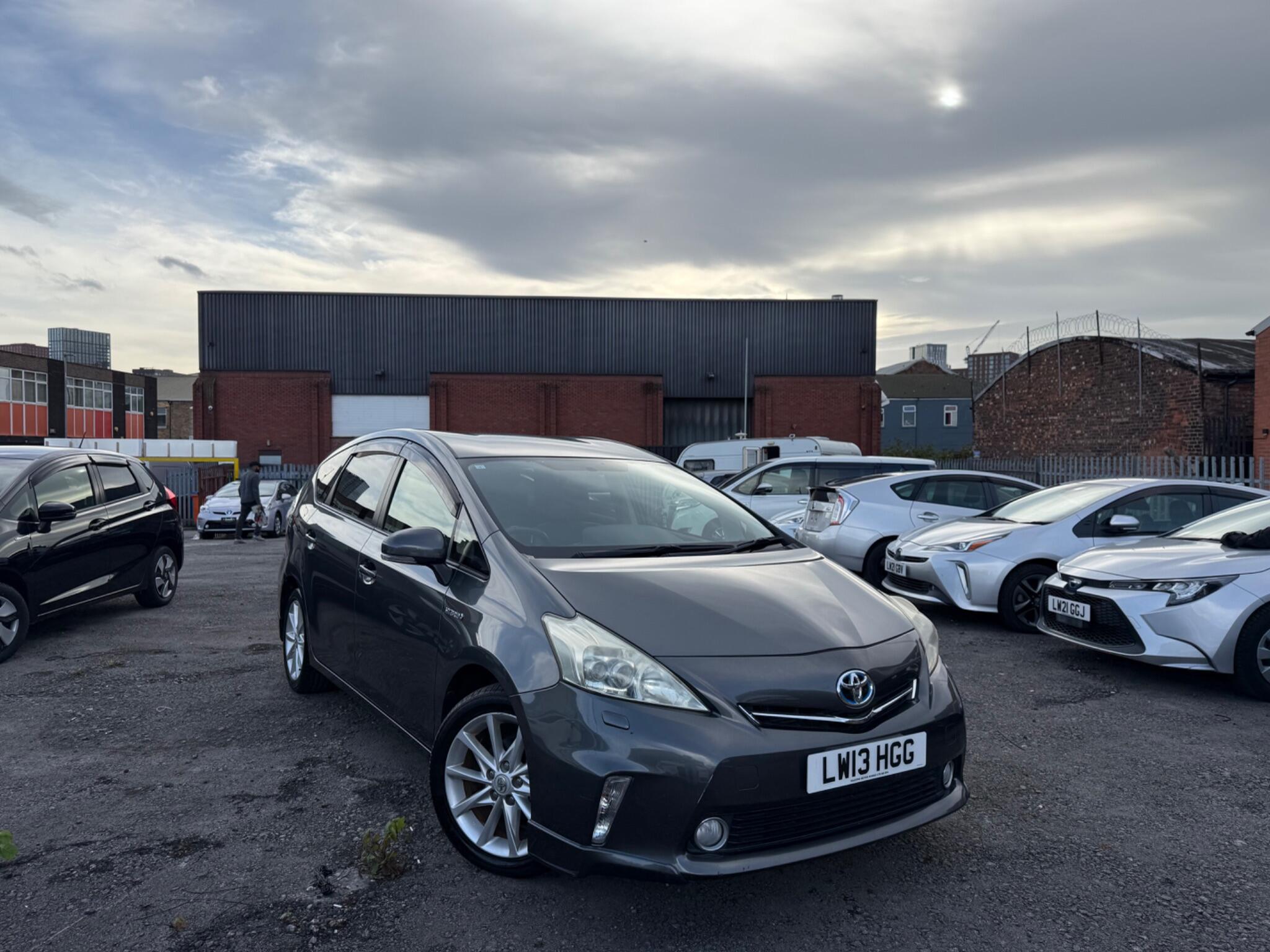 Toyota Prius+