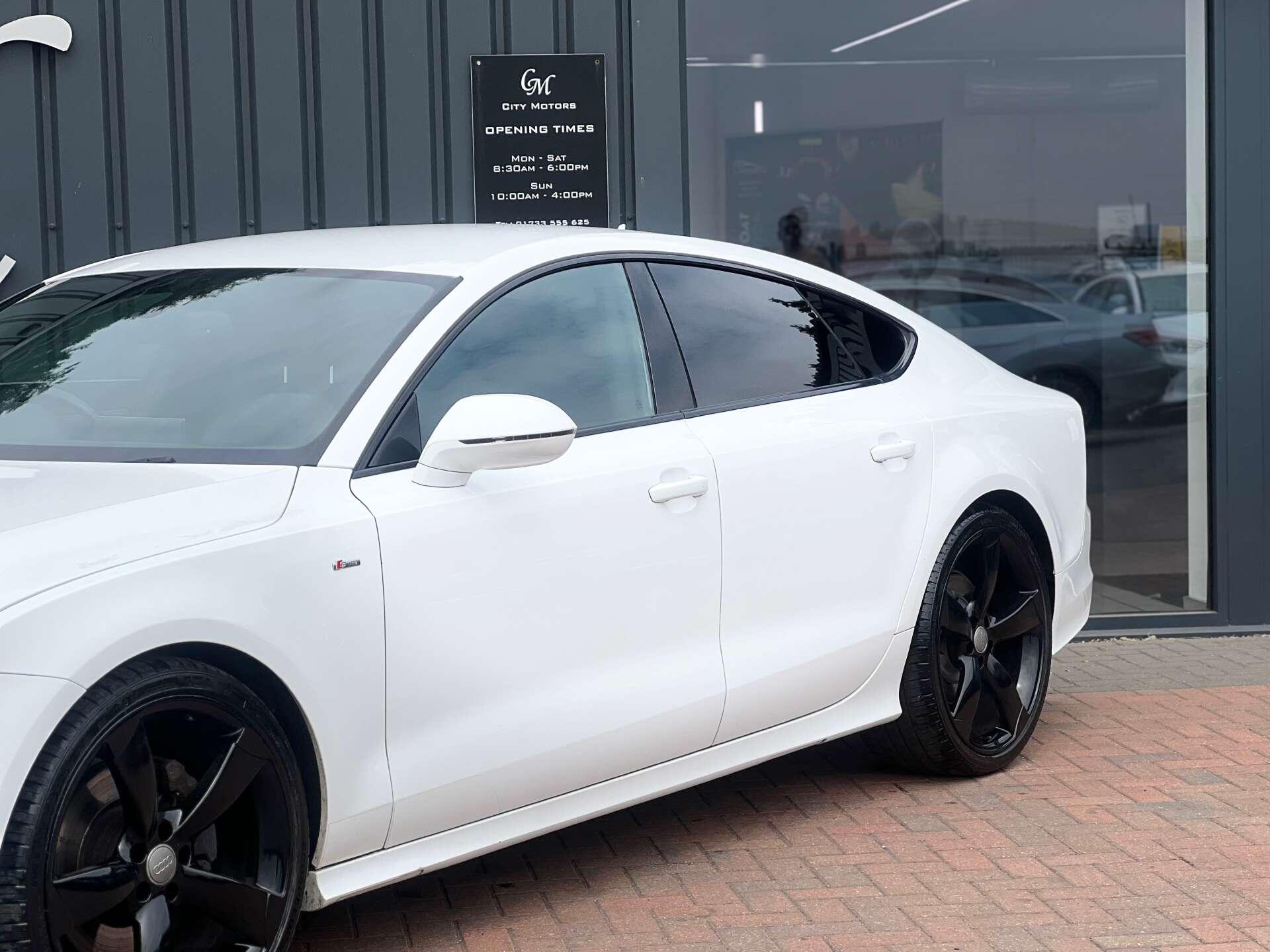 Audi A7 view 3