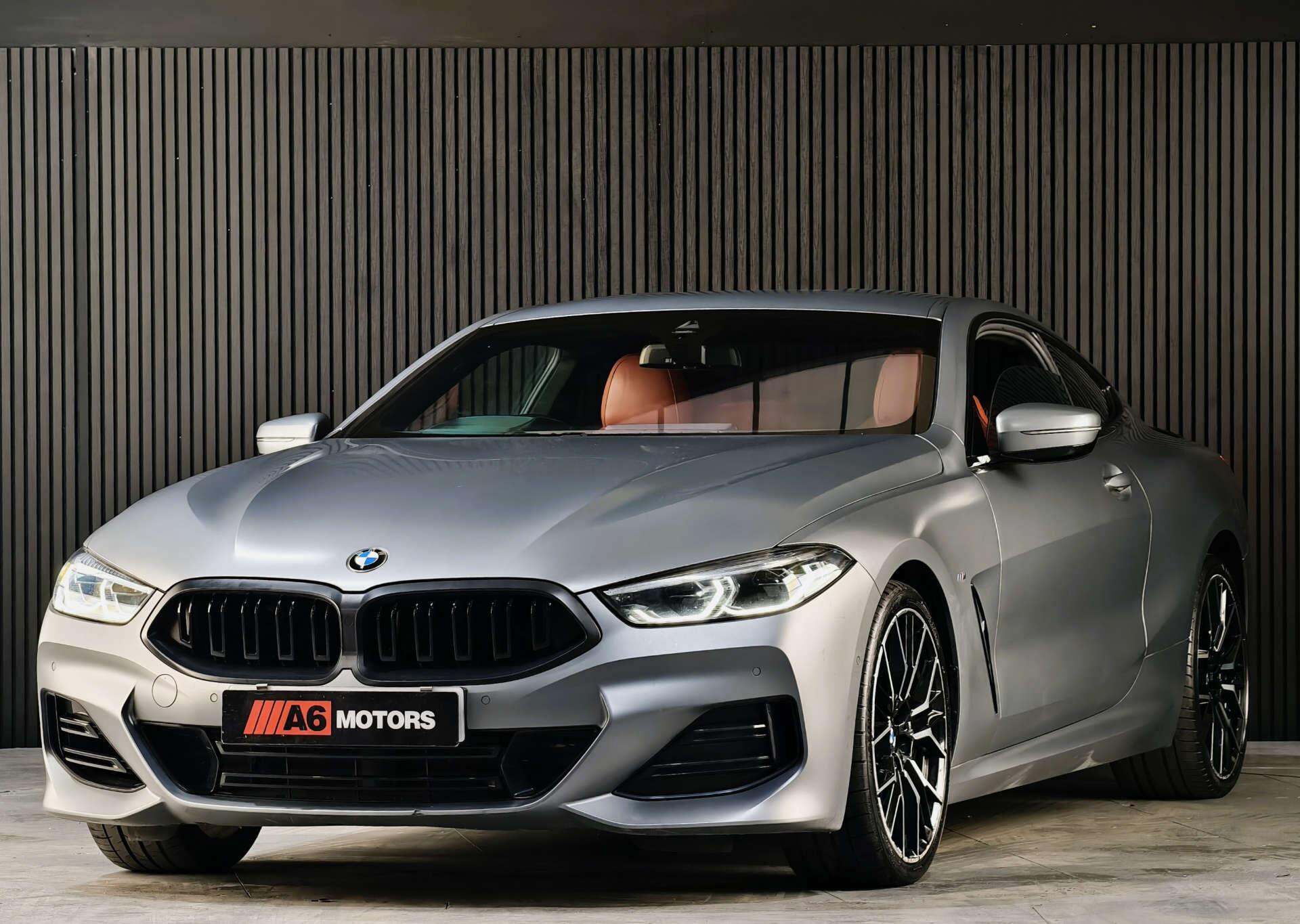 BMW 8 Series view 11