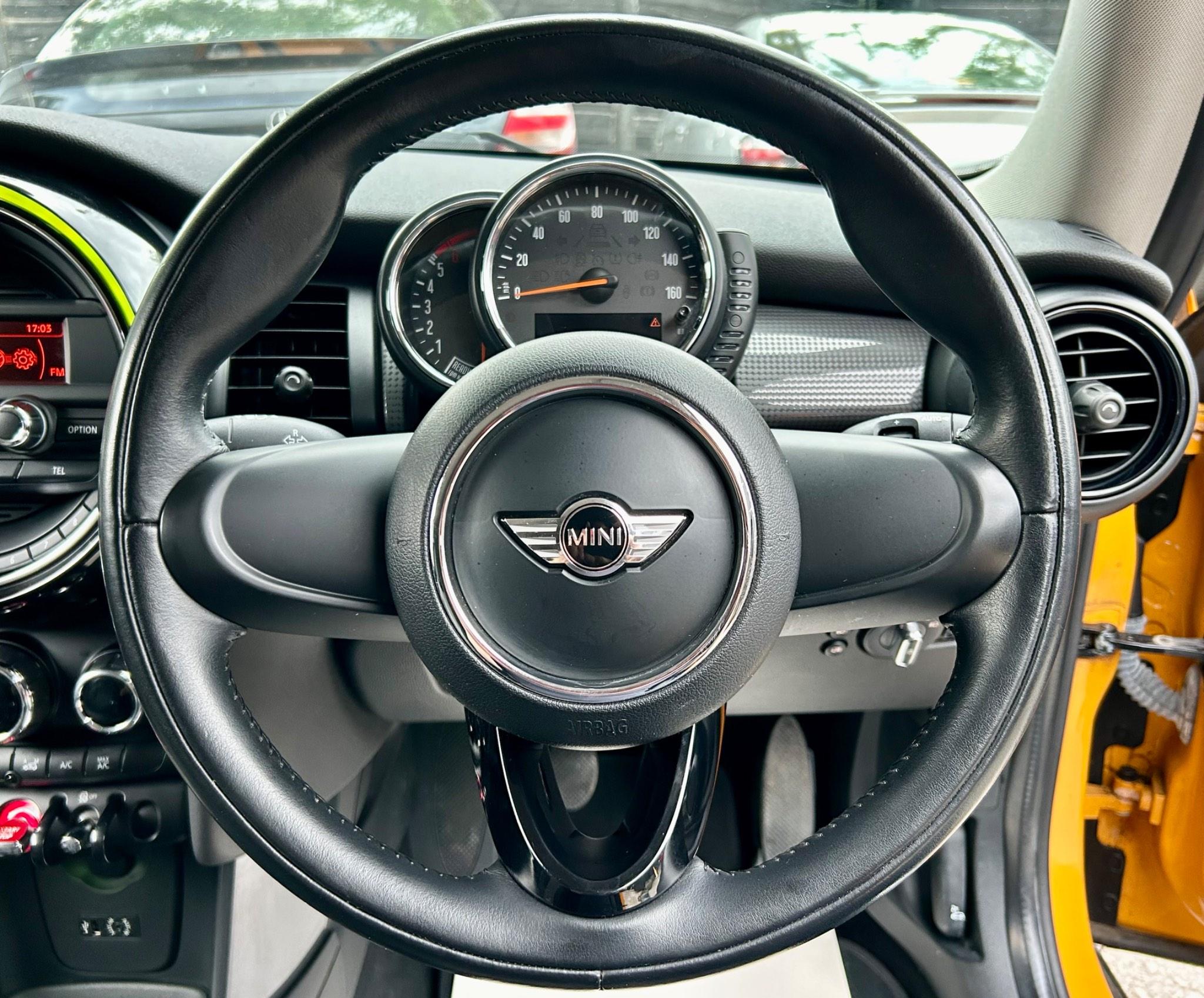 Mini Hatch view 16