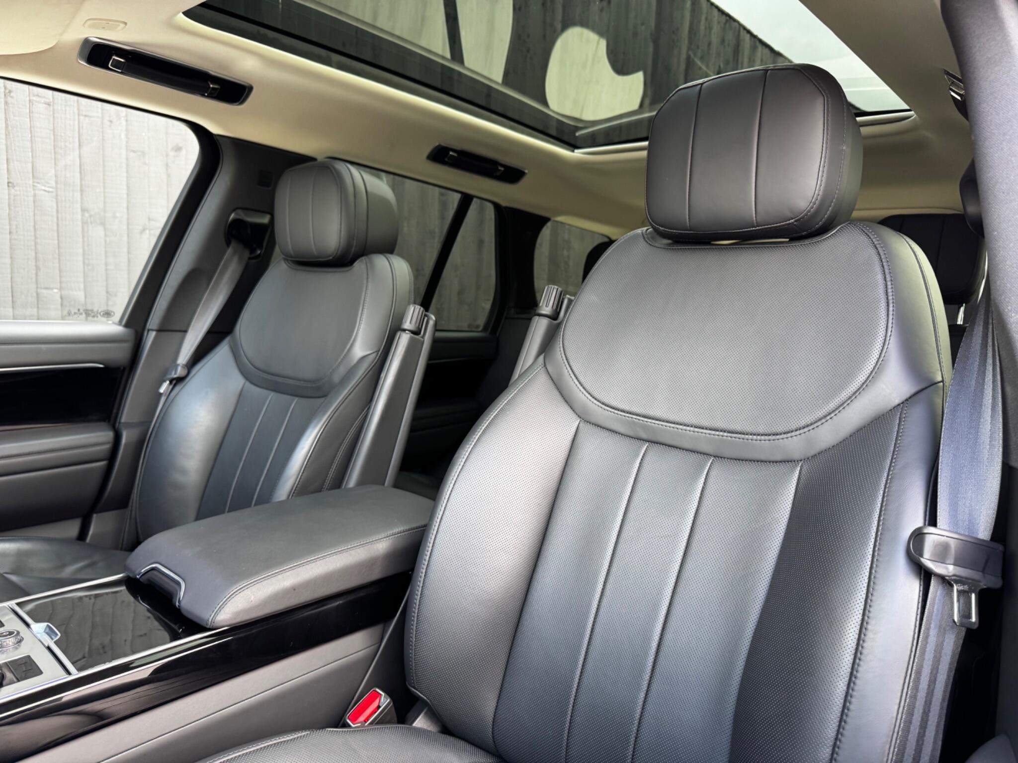 Land Rover Range Rover view 71
