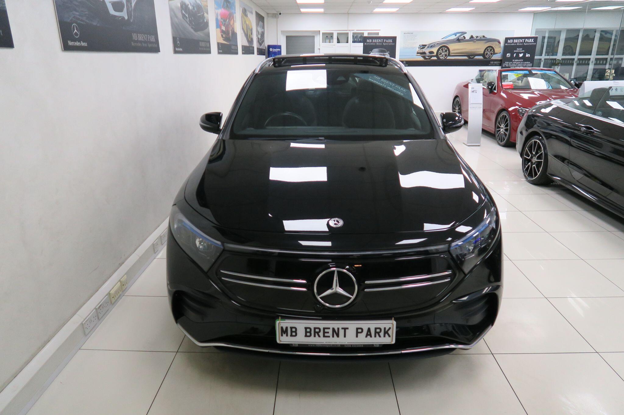 Mercedes-Benz 250 view 2
