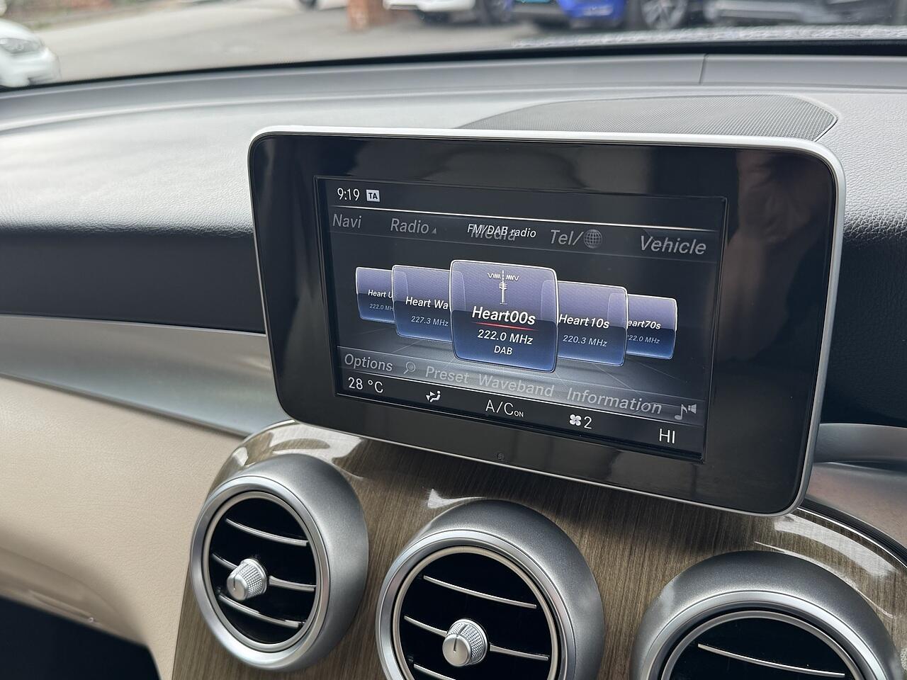 Mercedes-Benz GLC view 13