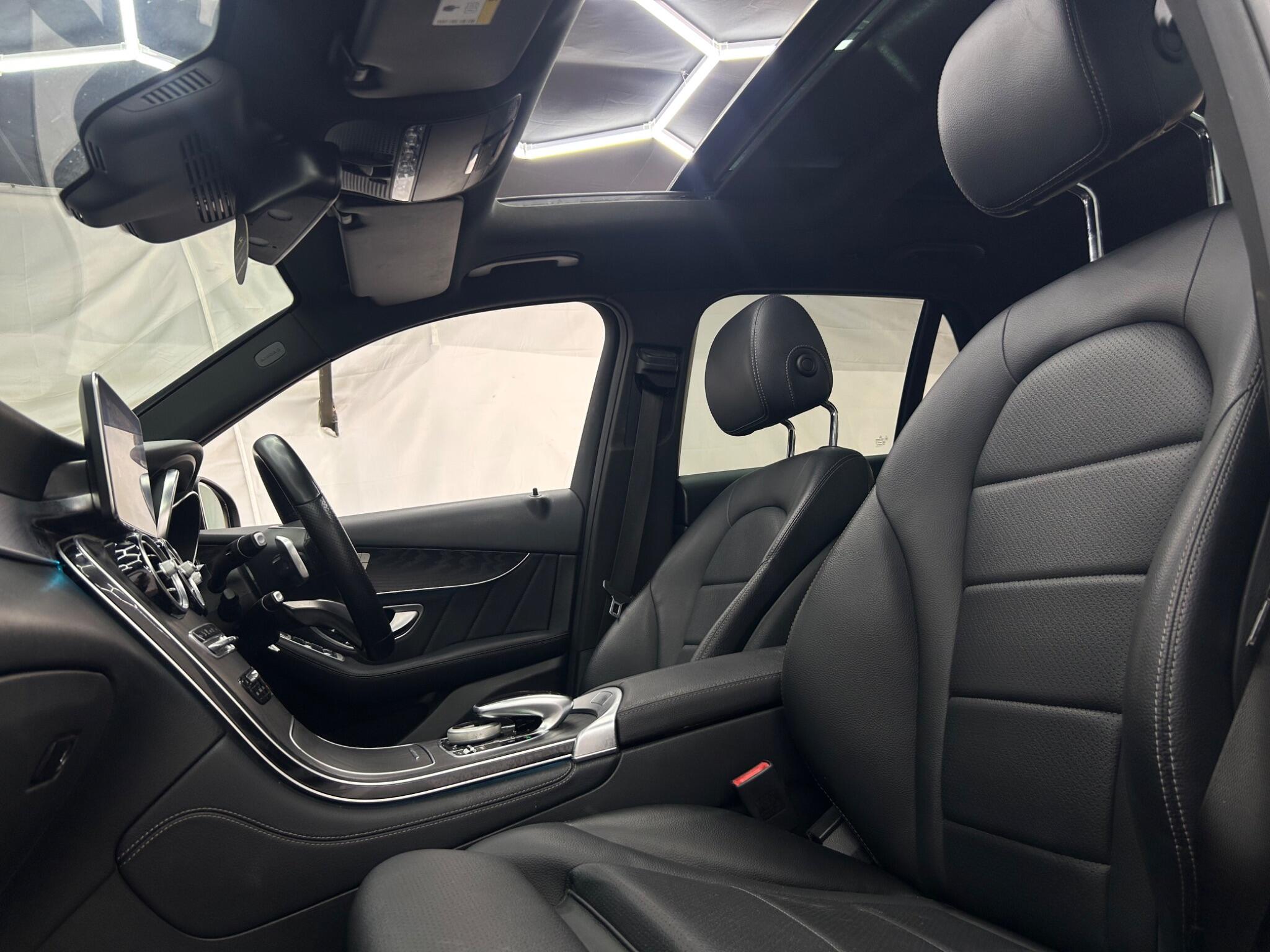 Mercedes-Benz GLC view 50