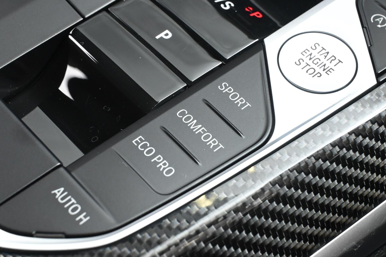 BMW 3 Series view 19
