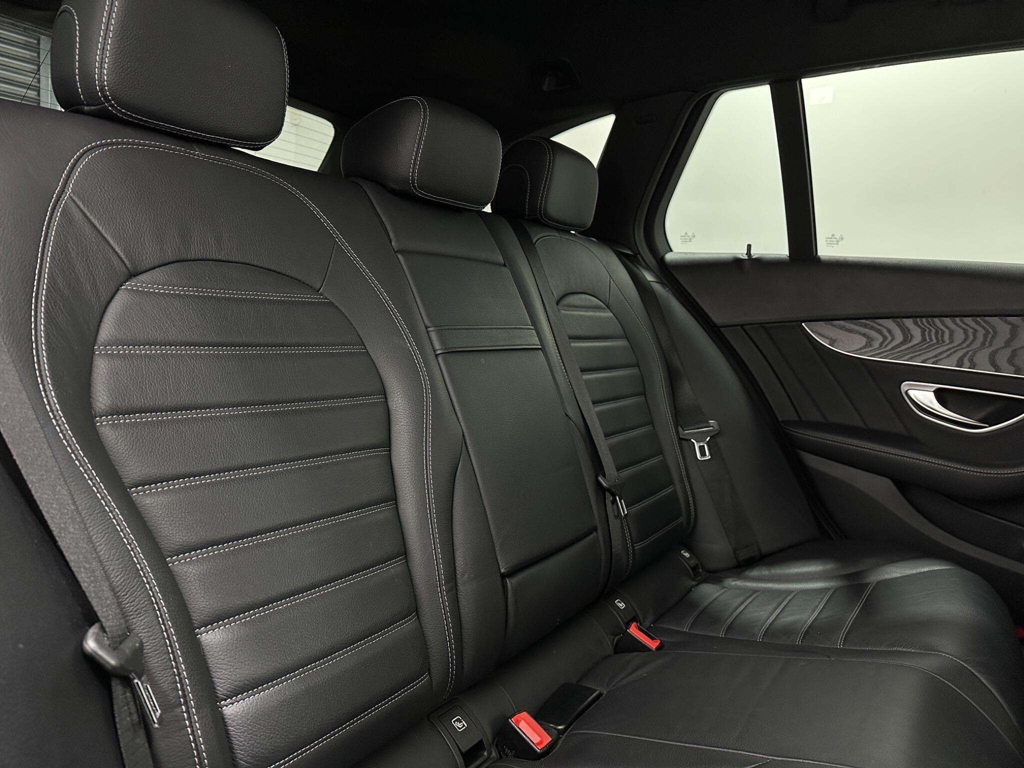 Mercedes-Benz C-Class view 44