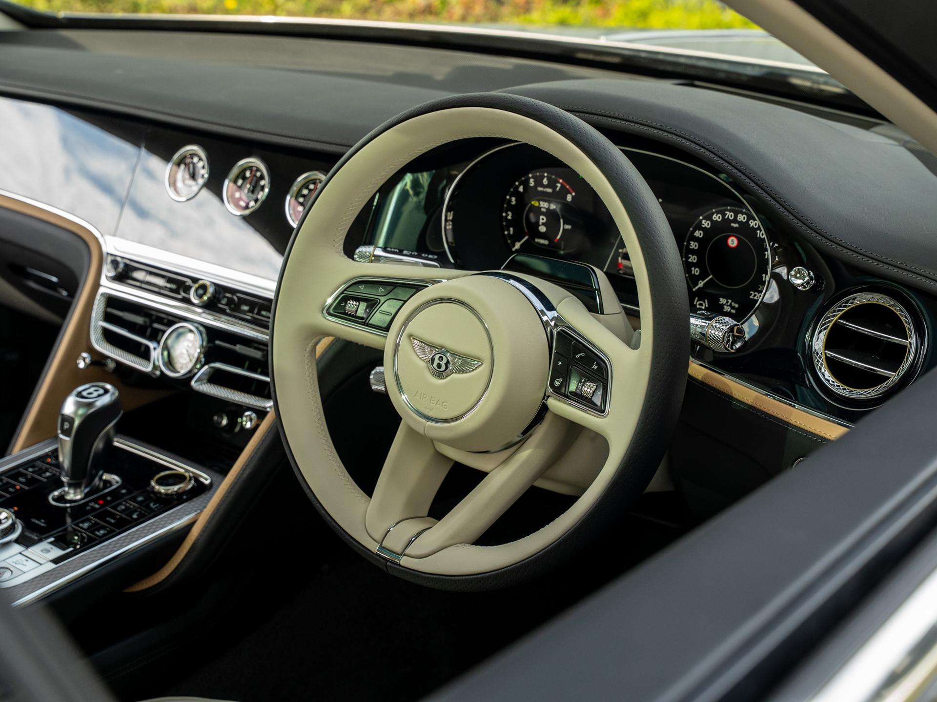 Bentley Flying Spur view 11