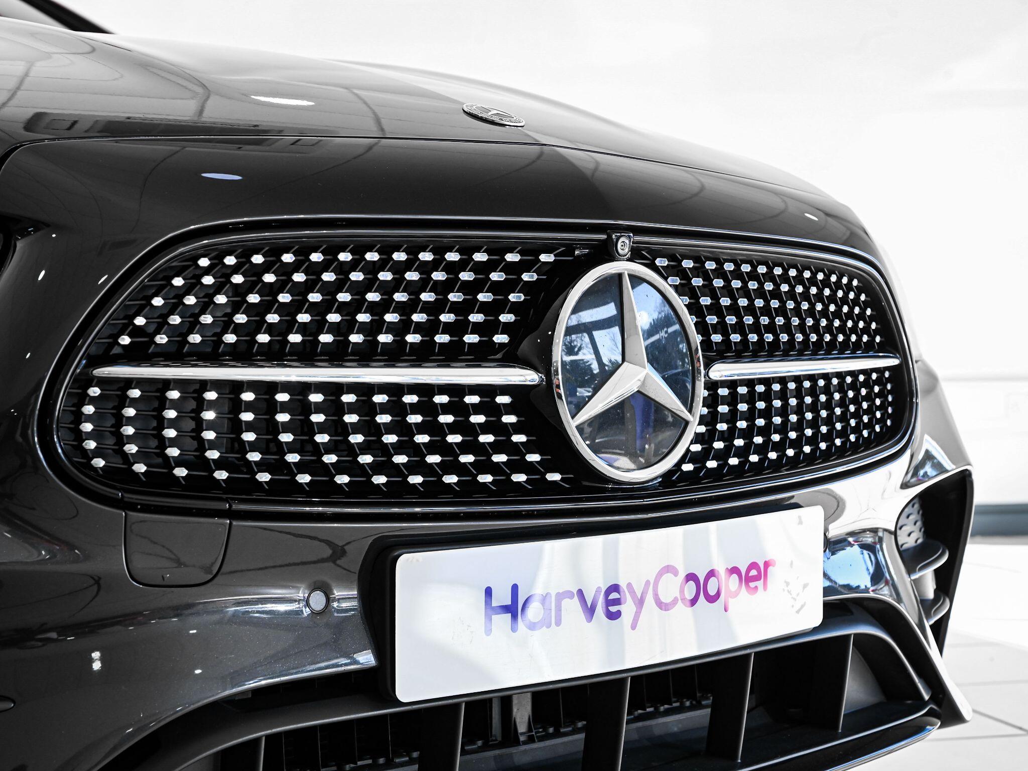 Mercedes-Benz E-Class view 25