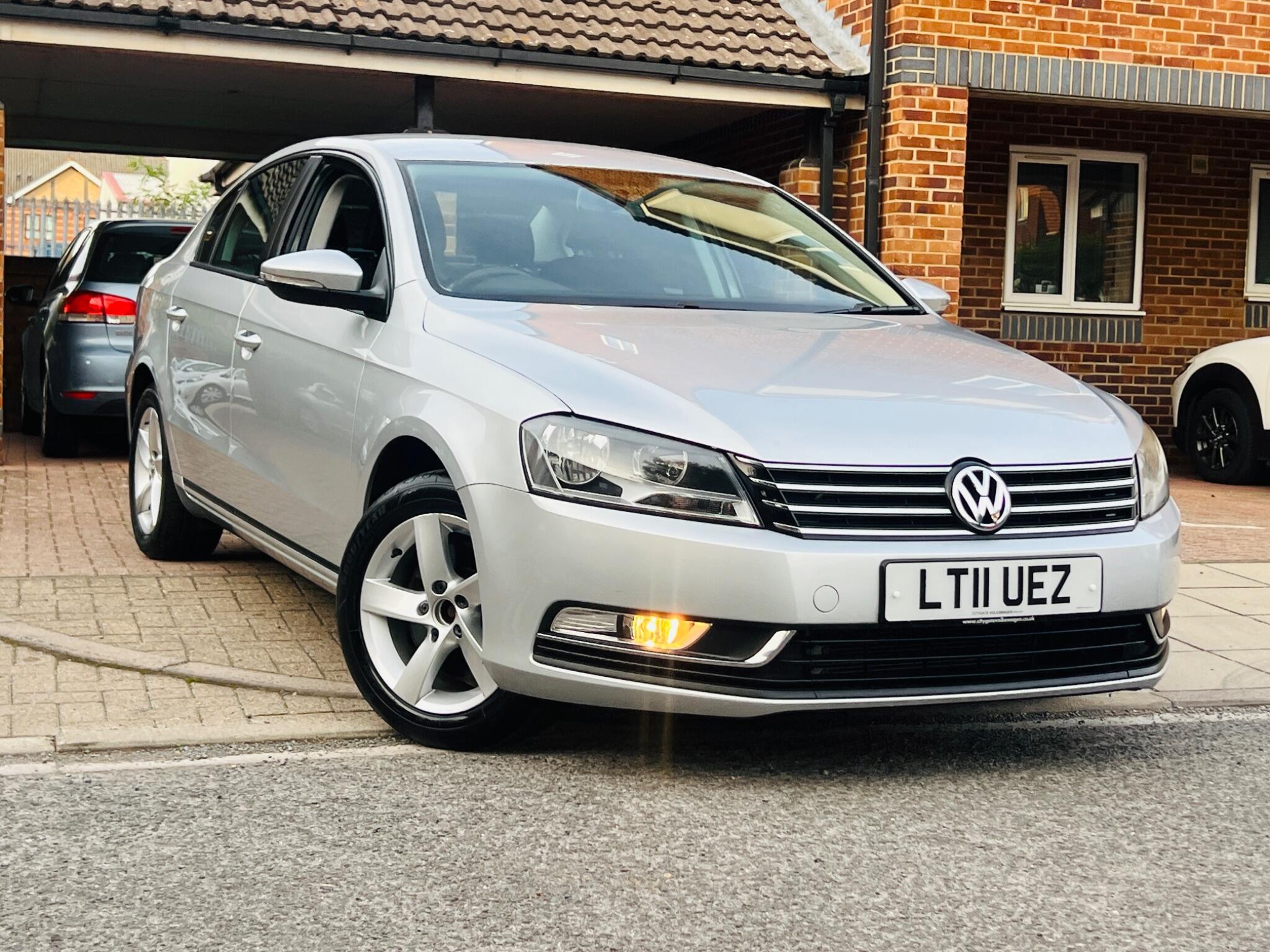 Volkswagen Passat view 13