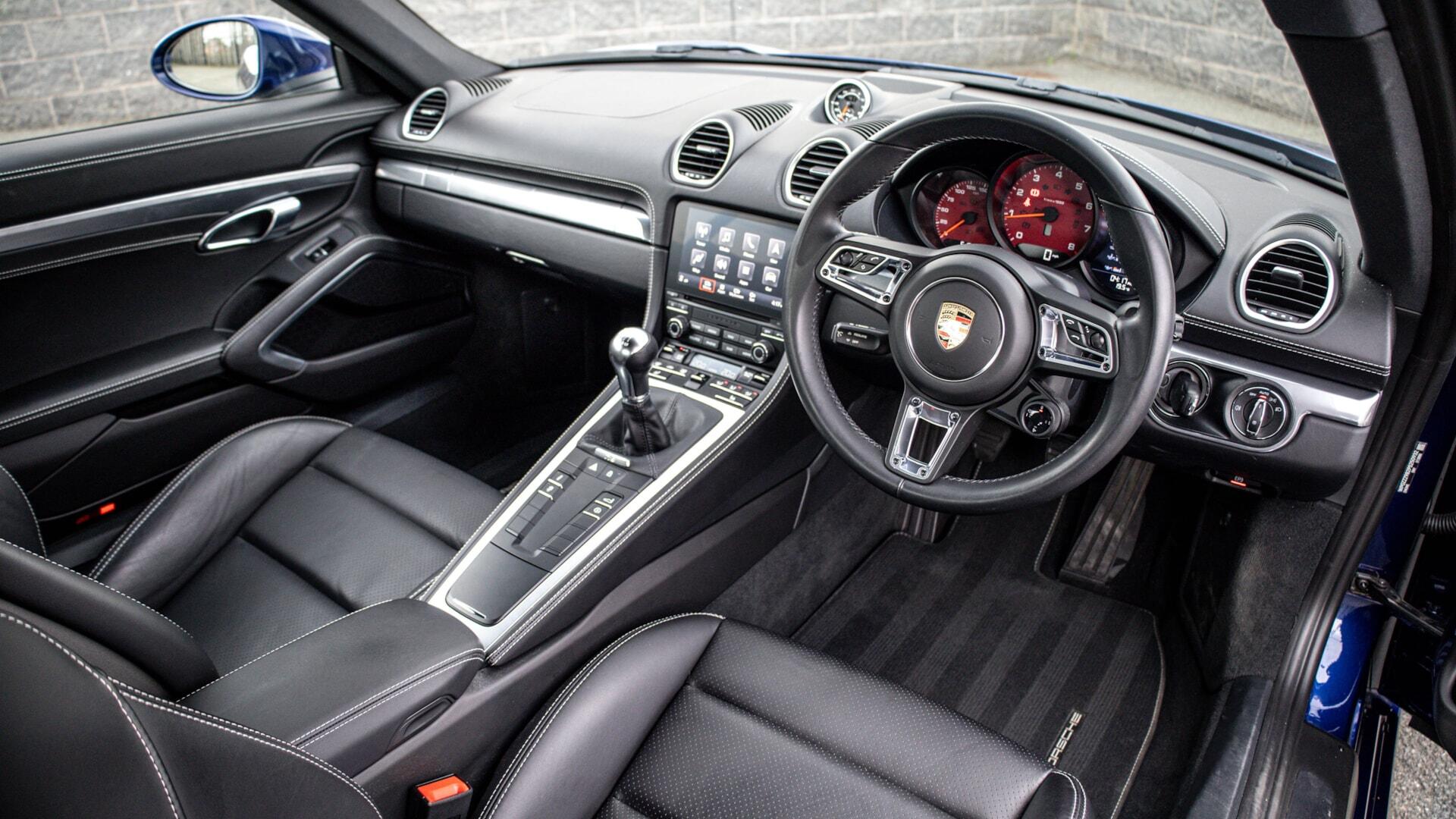 Porsche Cayman view 3