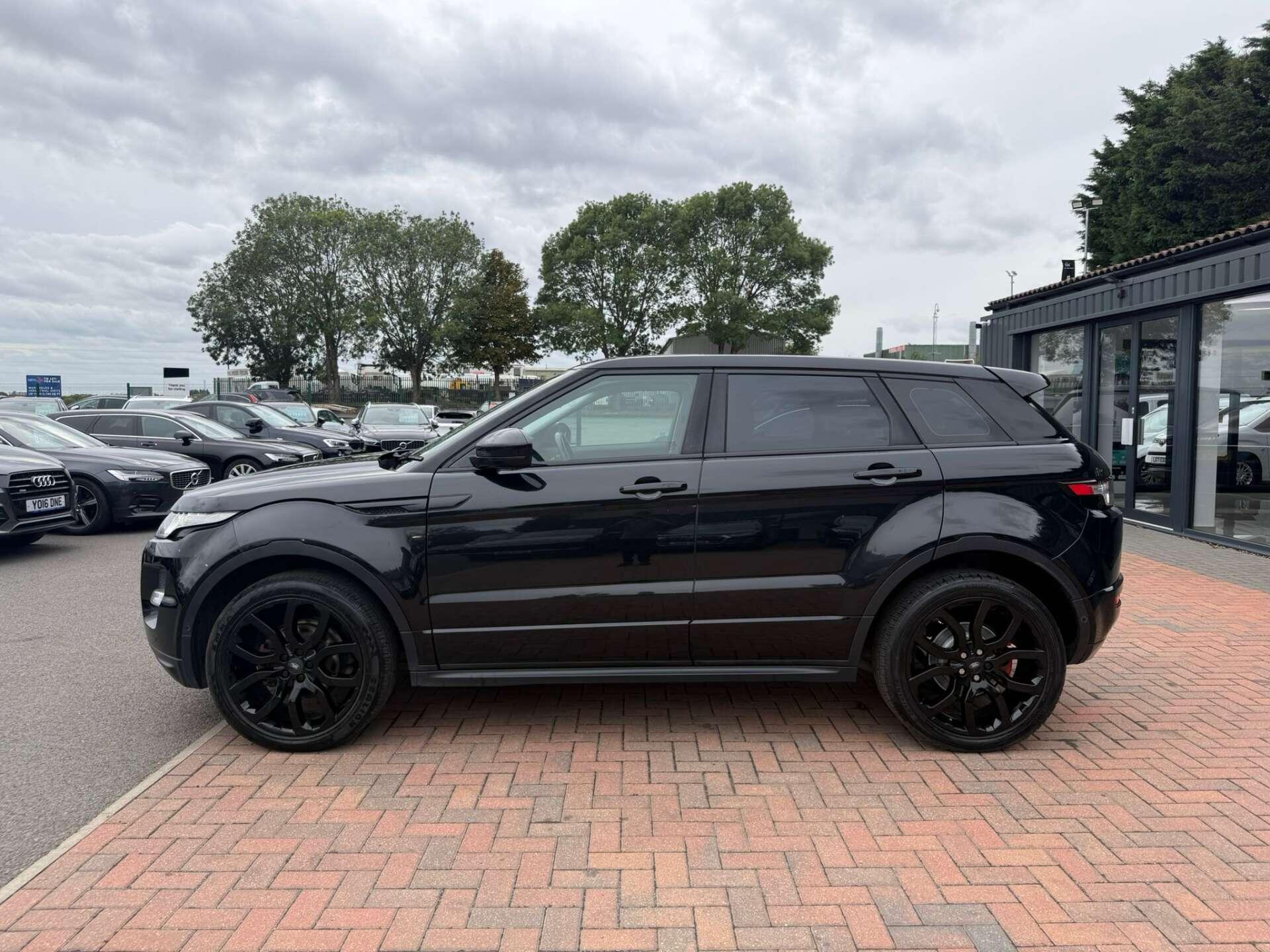 Land Rover Range Rover Evoque view 12