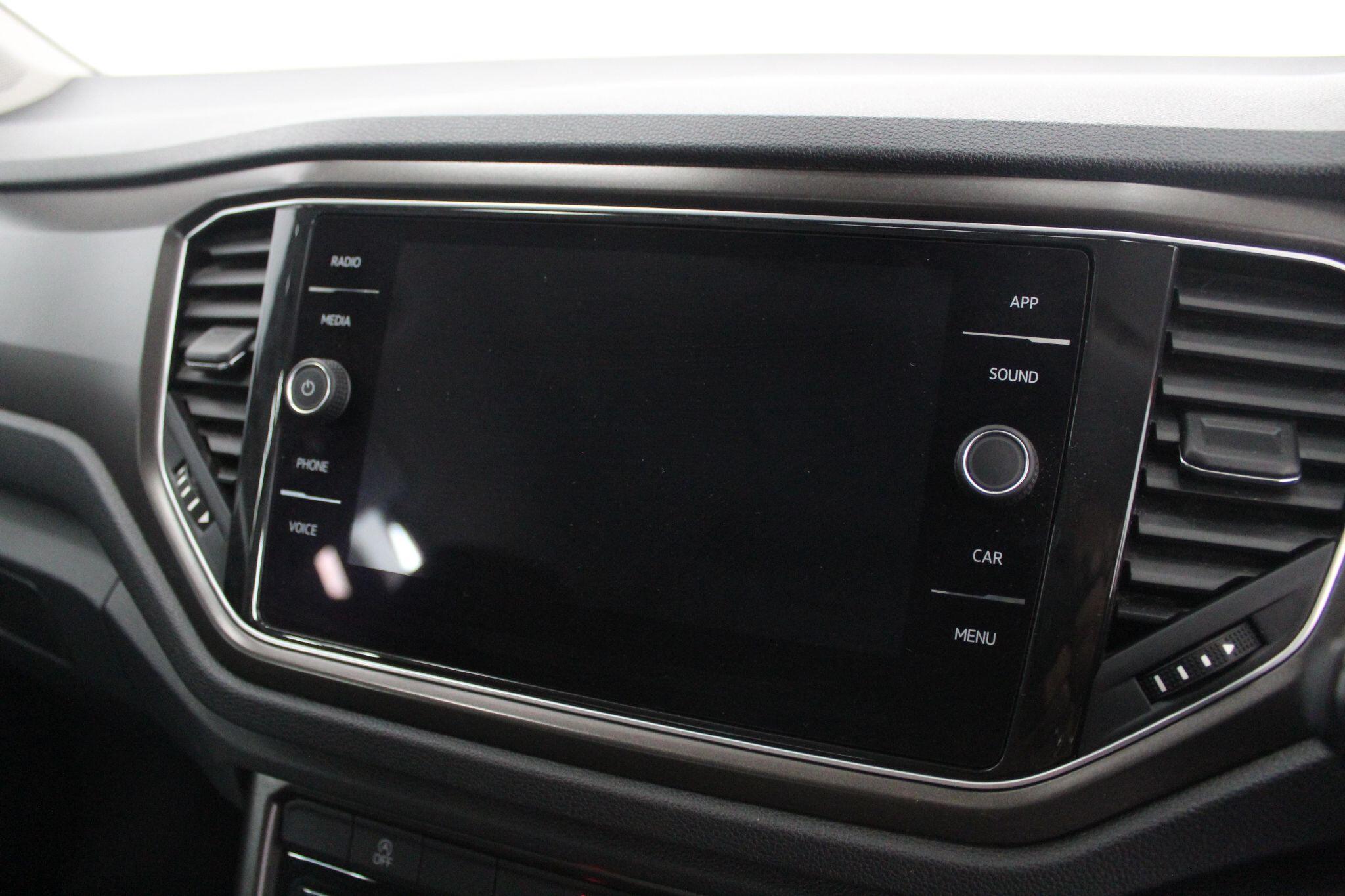 Volkswagen T-Roc view 37