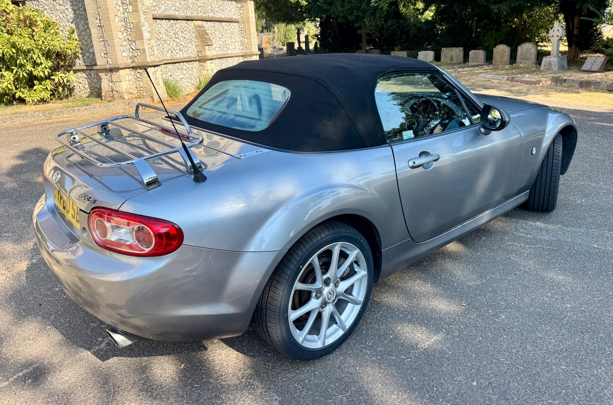 Mazda MX-5 view 21