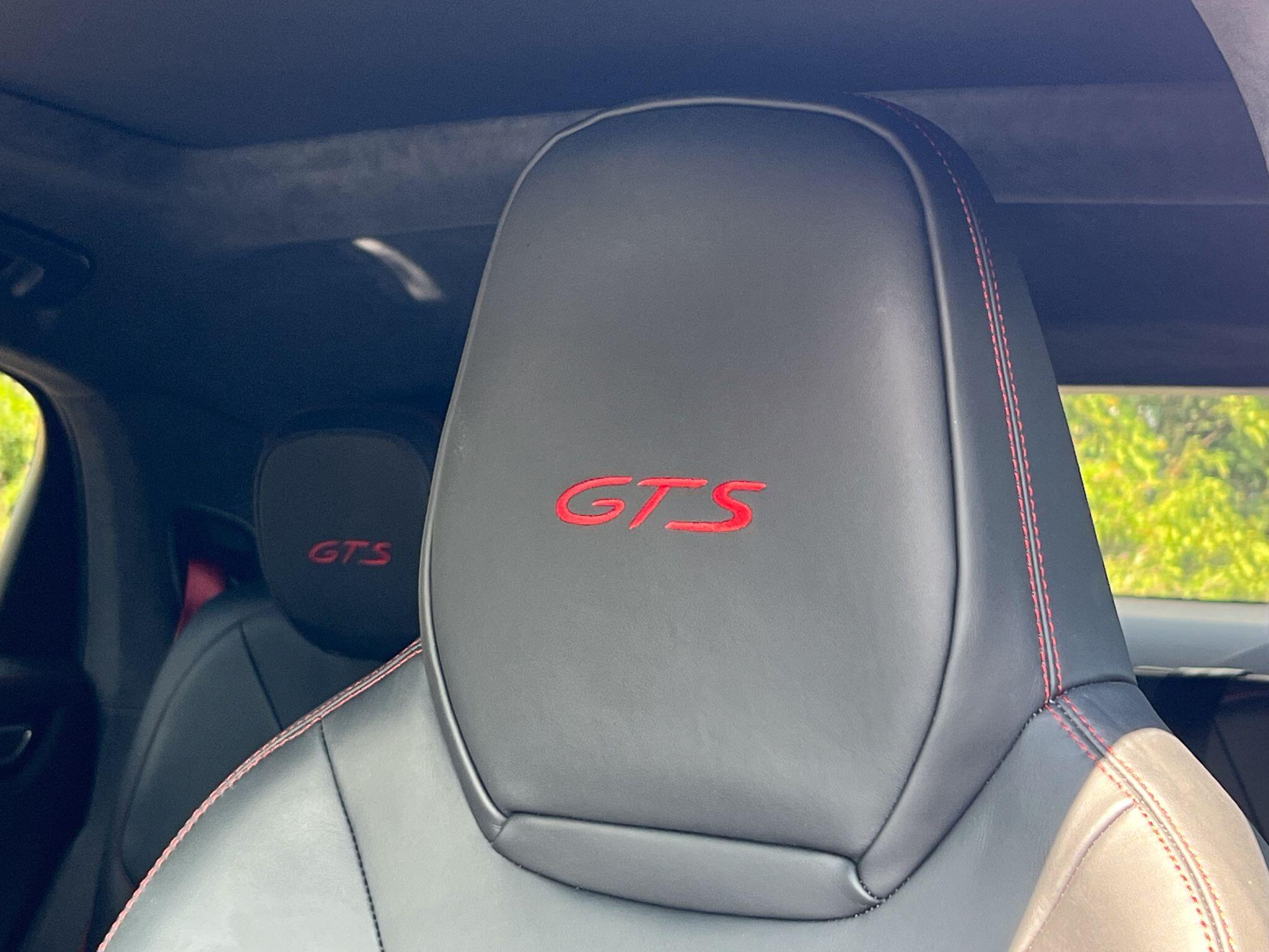 Porsche Cayenne view 15