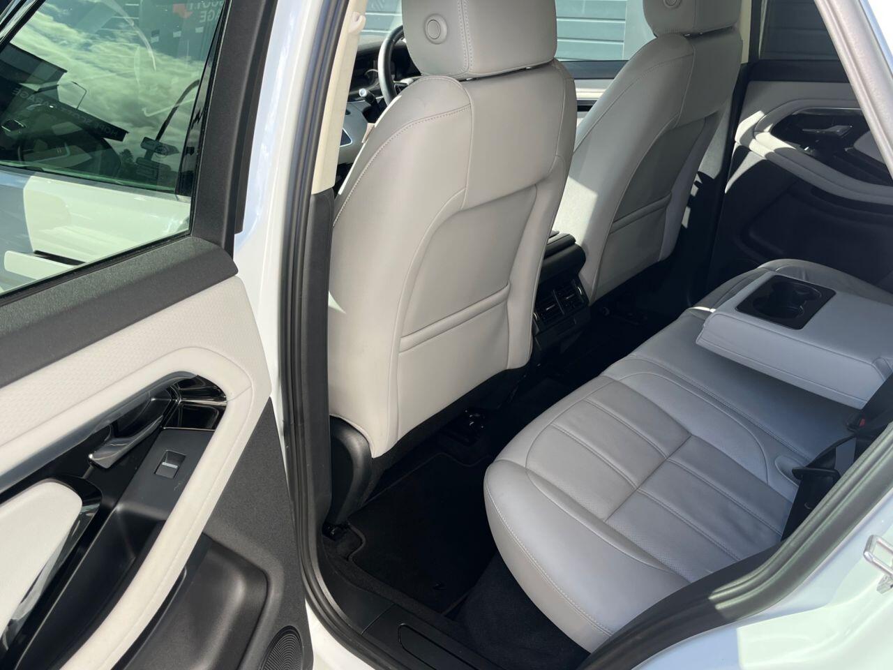 Land Rover Range Rover Evoque view 25
