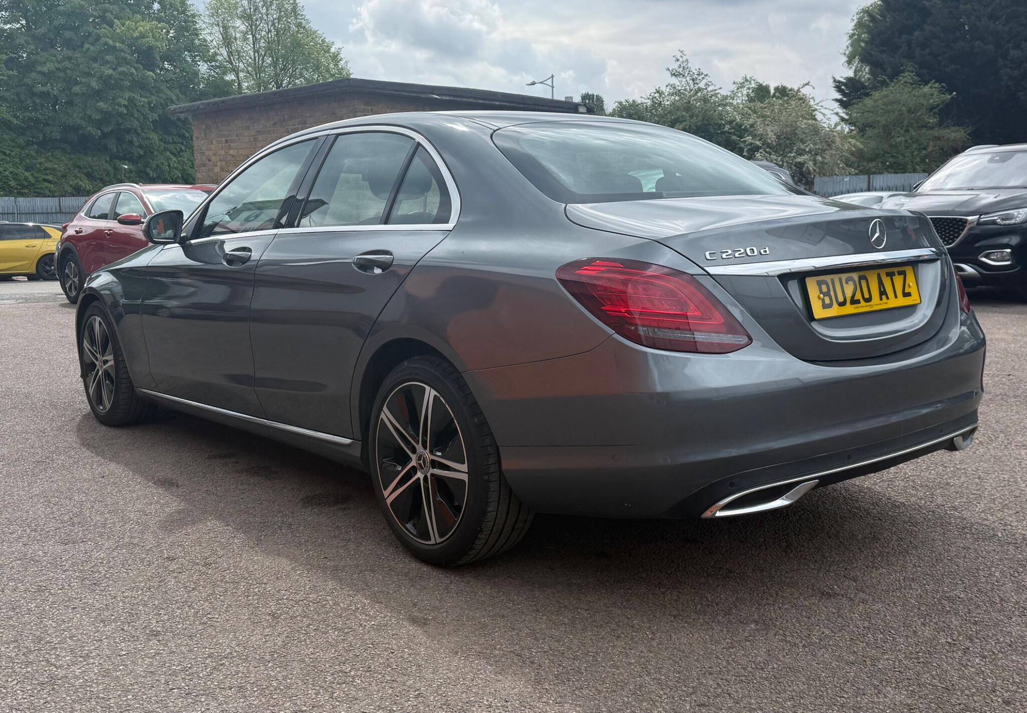 Mercedes-Benz C Class view 3