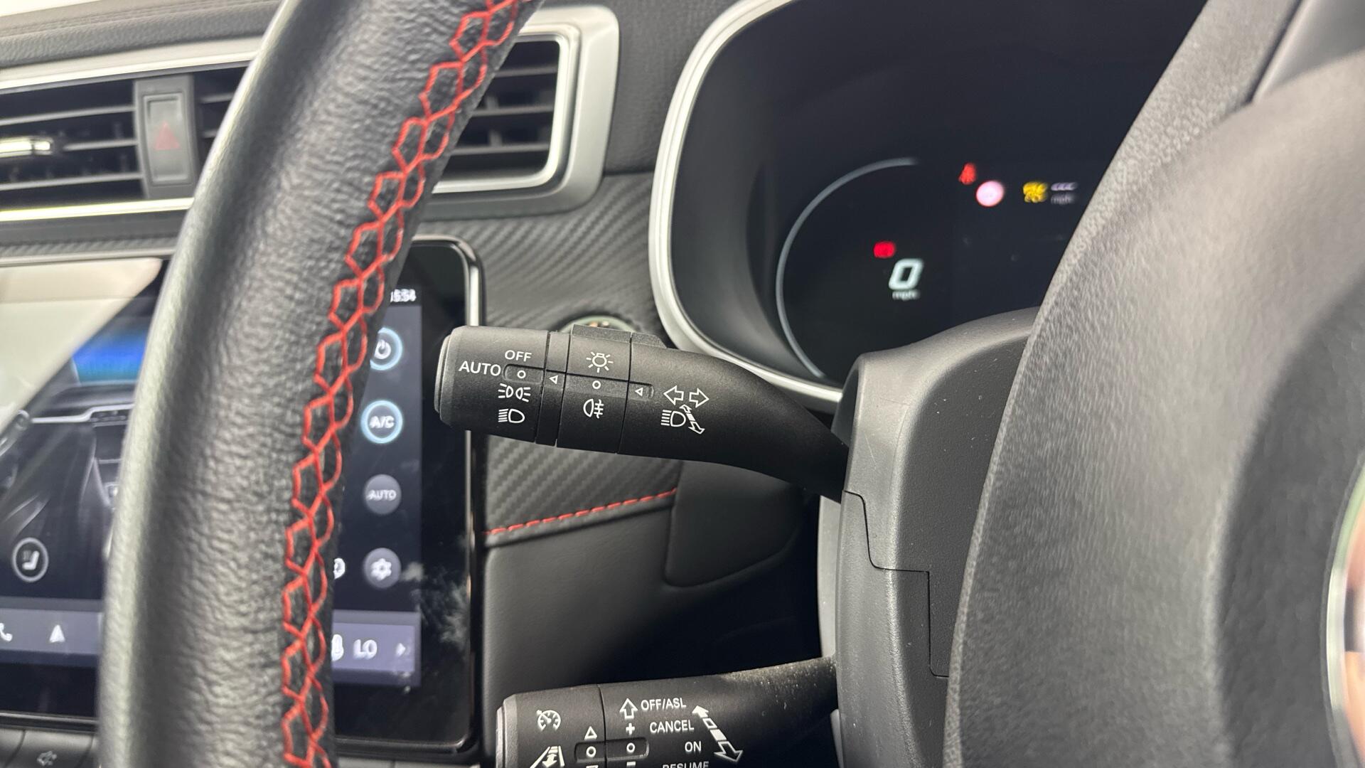 MG MG ZS view 41