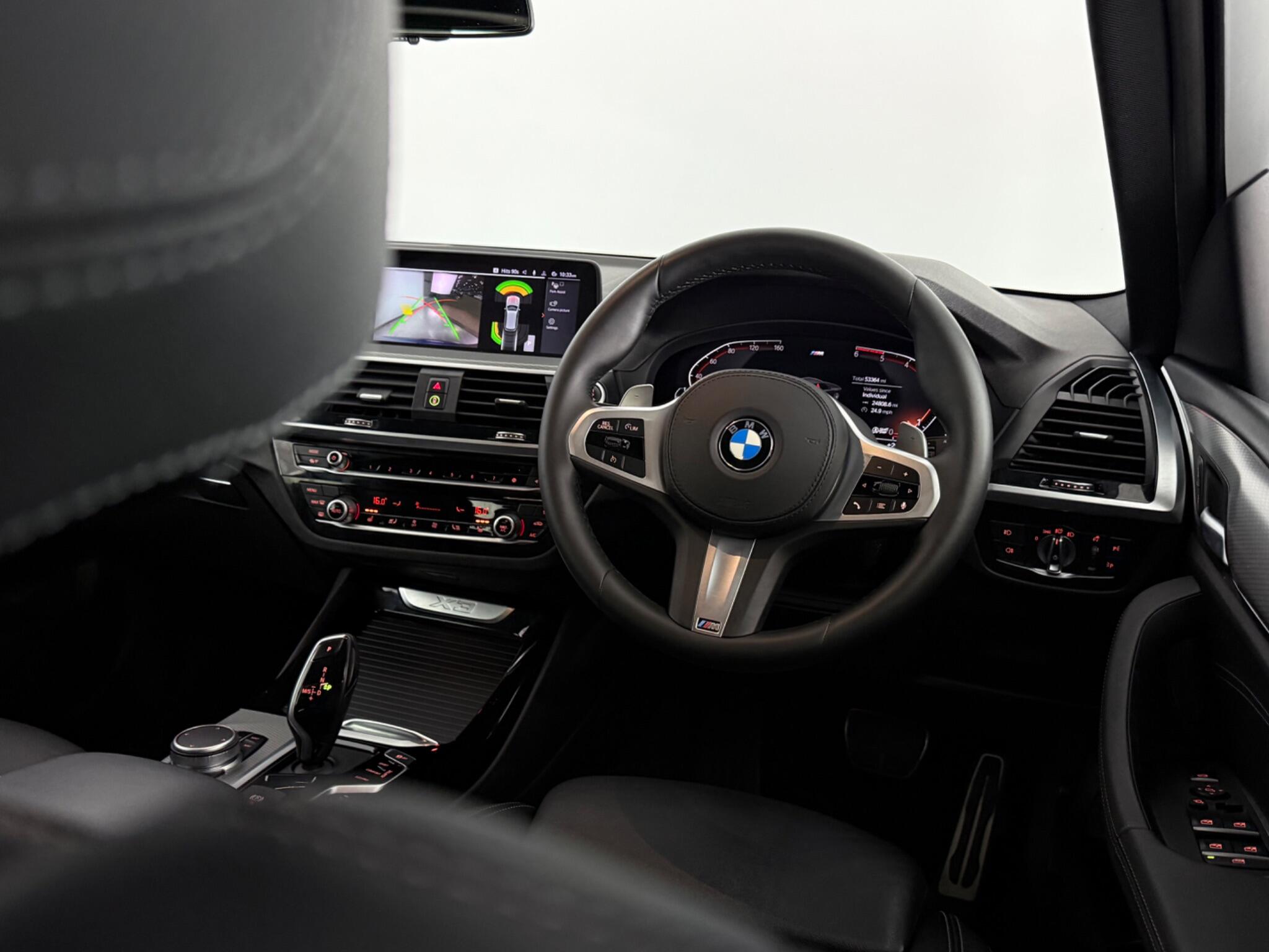 BMW X3 view 13