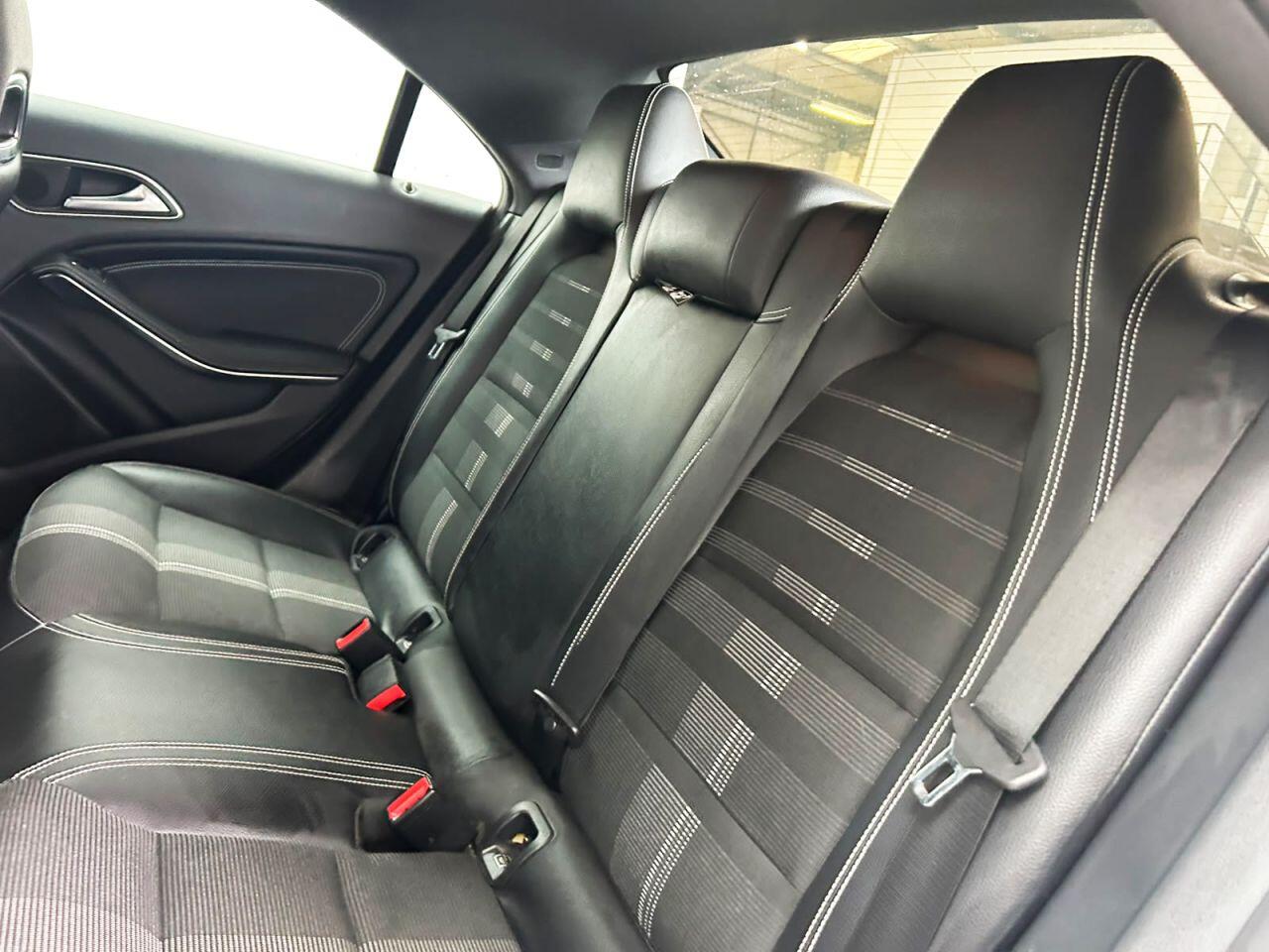 Mercedes-Benz Cla view 20