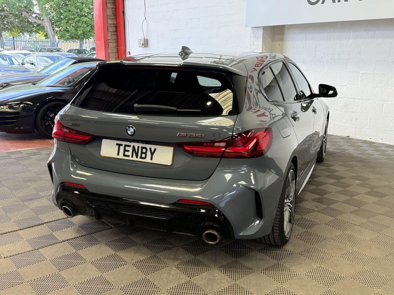 BMW 1 Series view 10