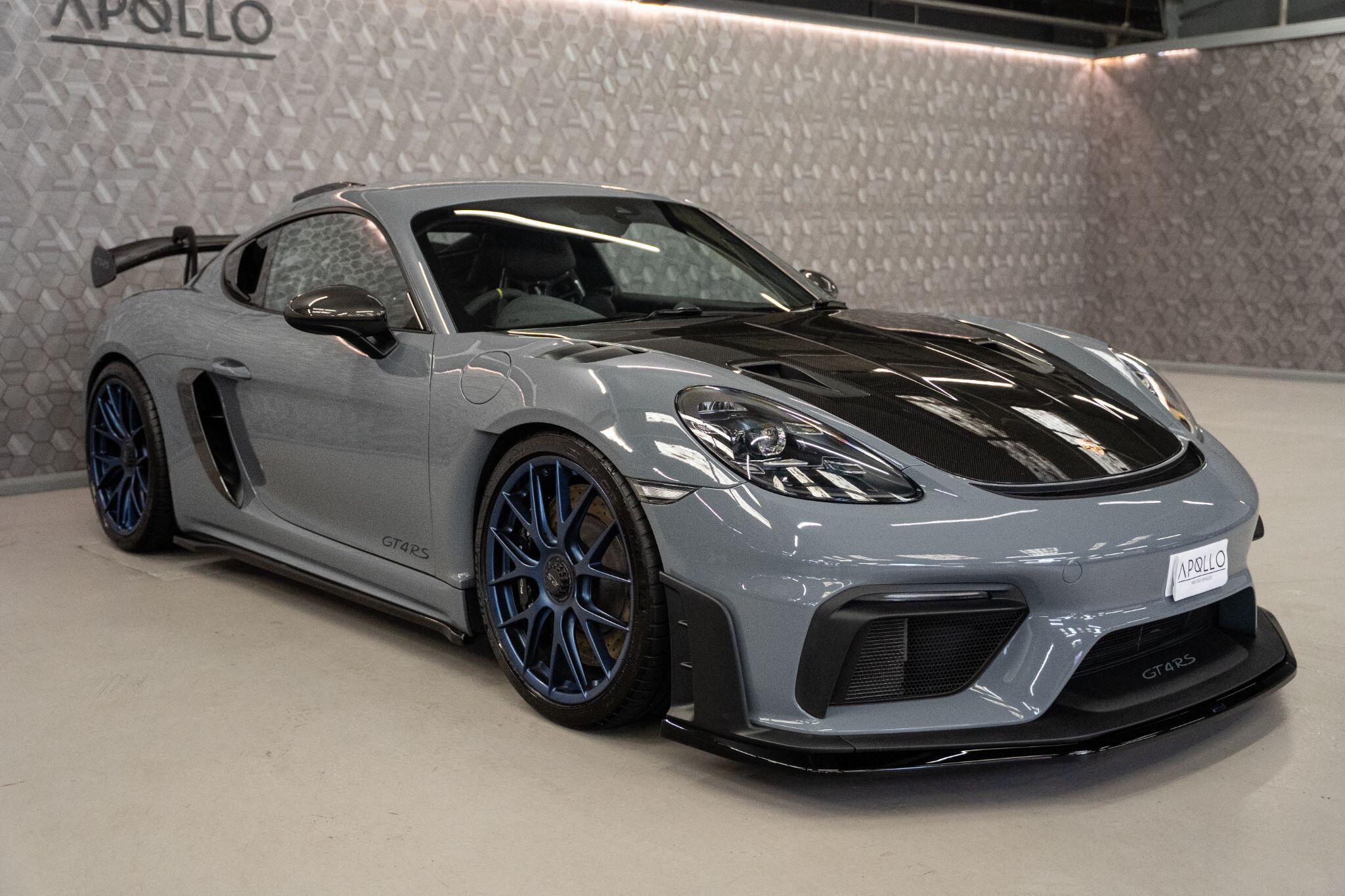 Porsche Cayman view 12