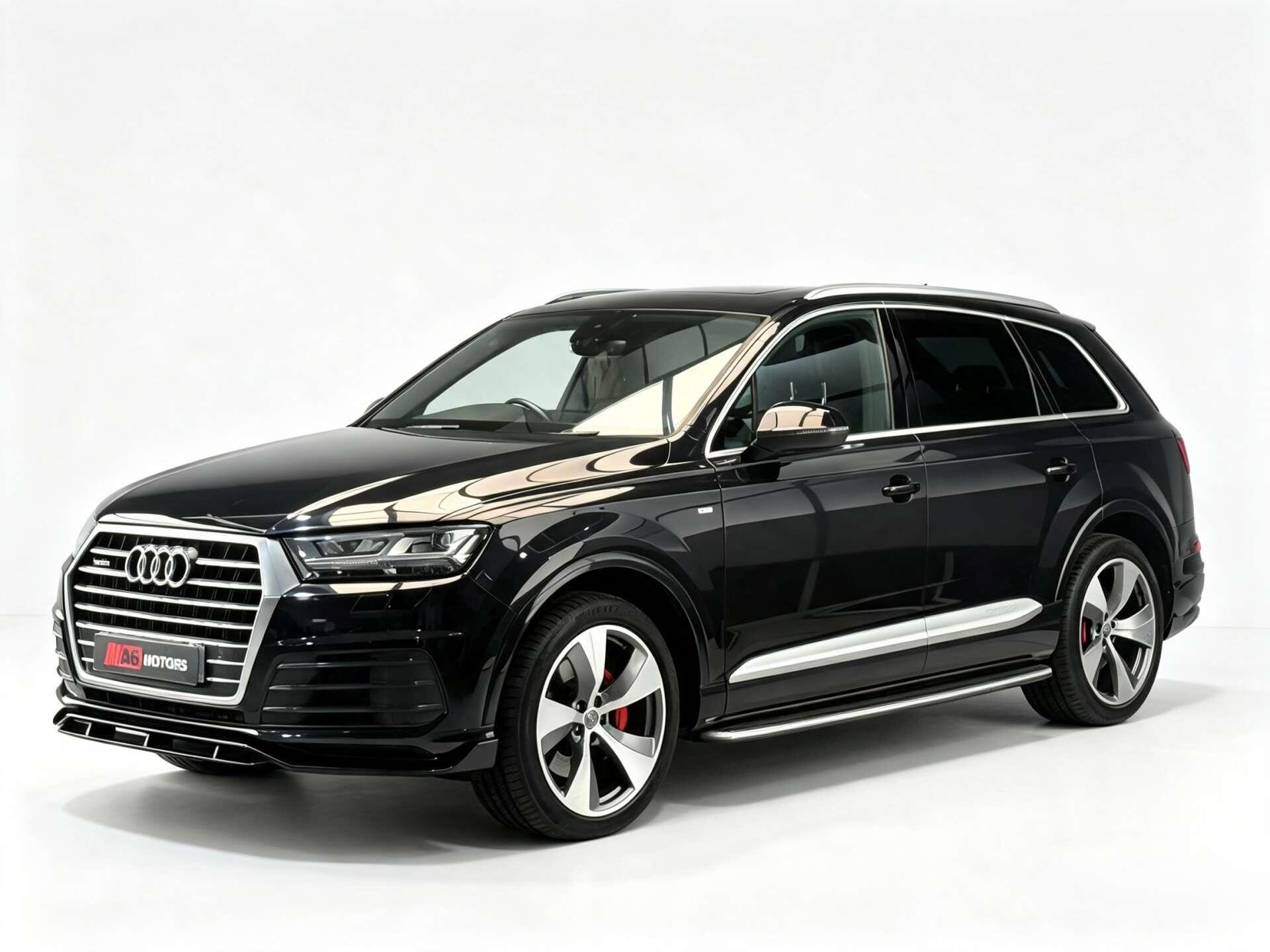 Audi Q7 view 7