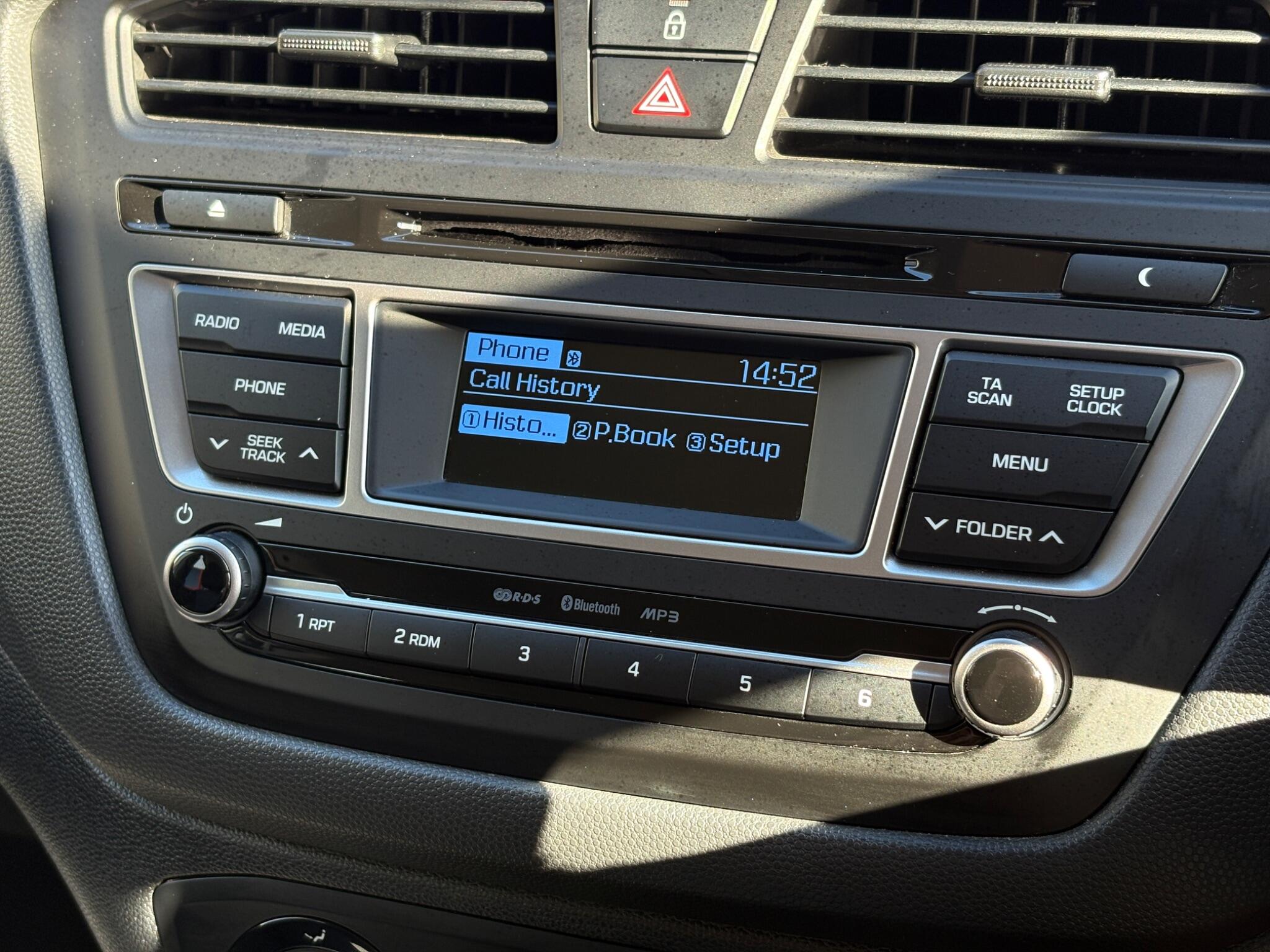 Hyundai i20 view 27