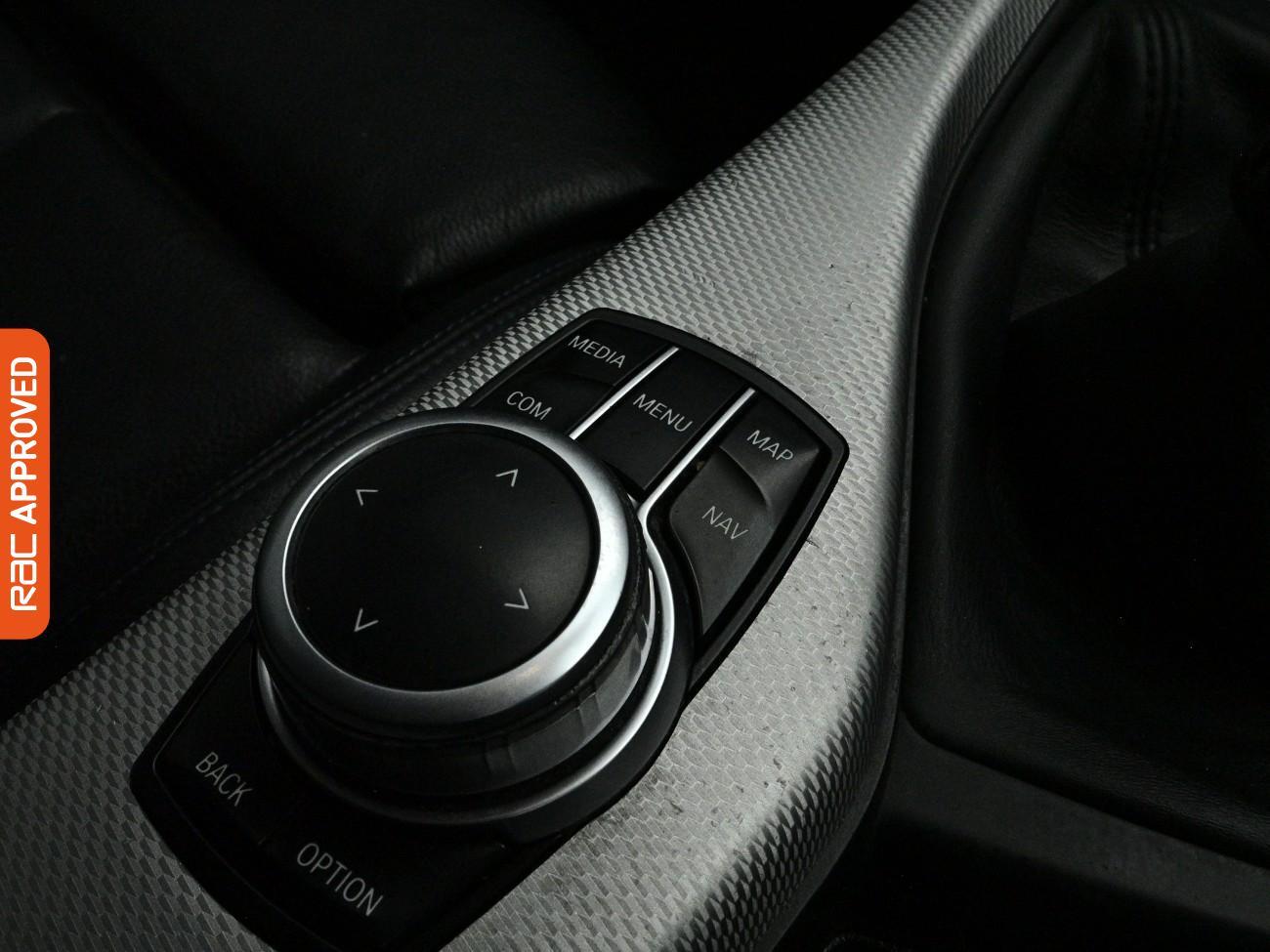 BMW 1 Series view 18