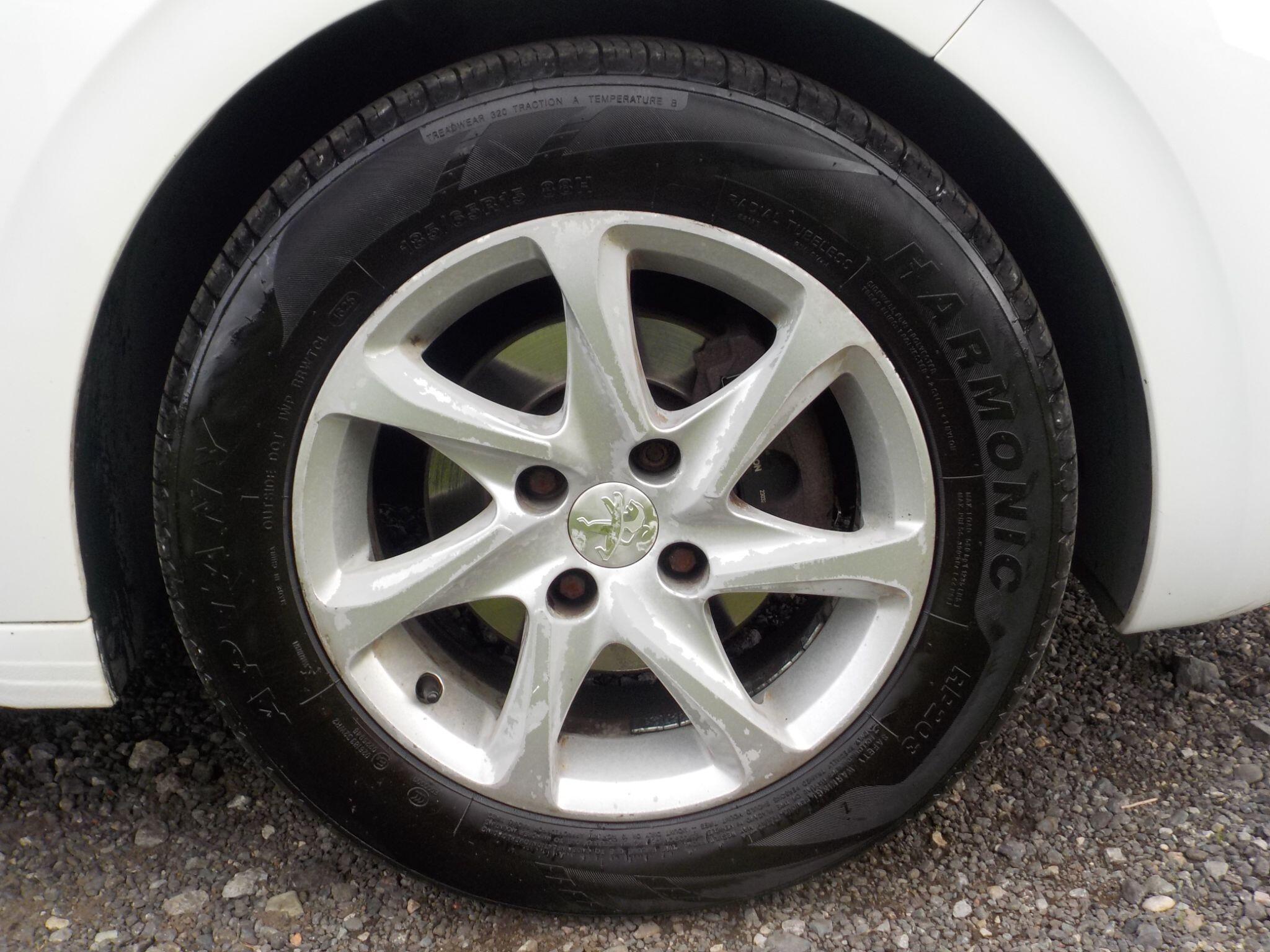 Peugeot 208 1.2 VTi PureTech Style Euro 6 5dr