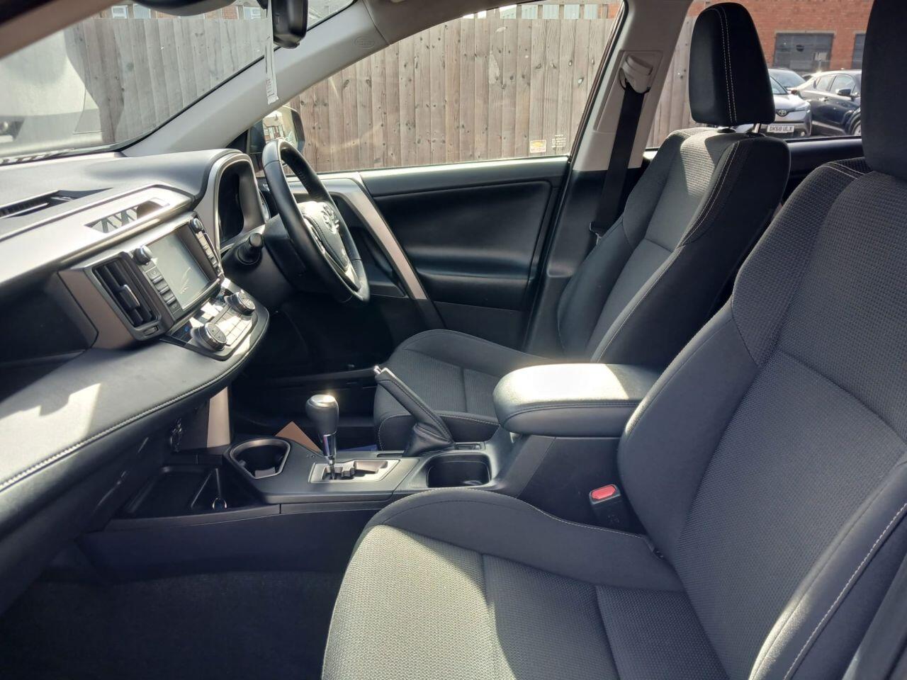 Toyota Rav4 view 27