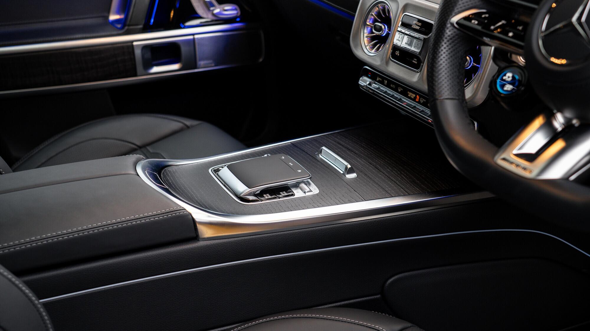 Mercedes-Benz G-Class view 43