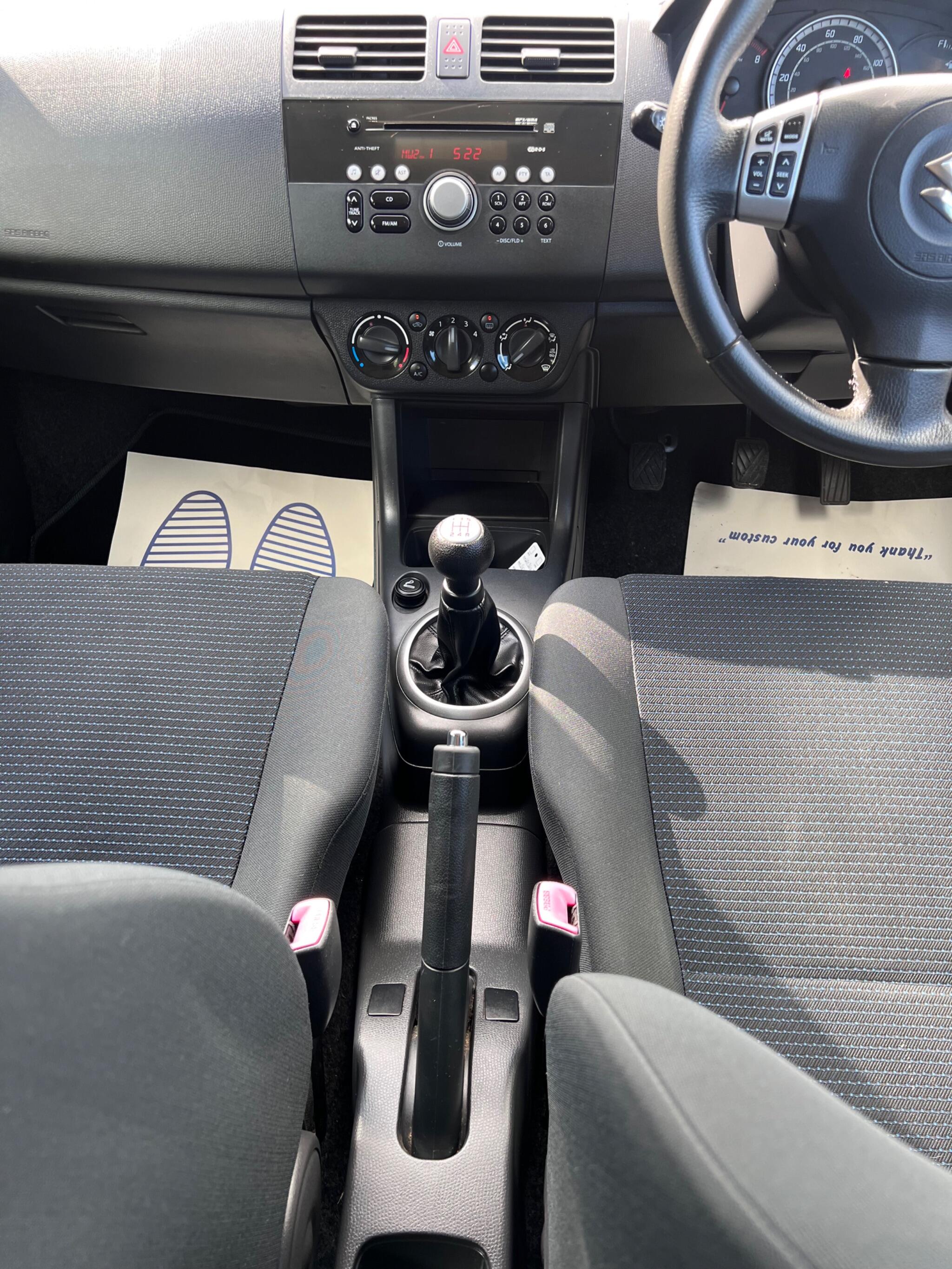Suzuki Swift view 35
