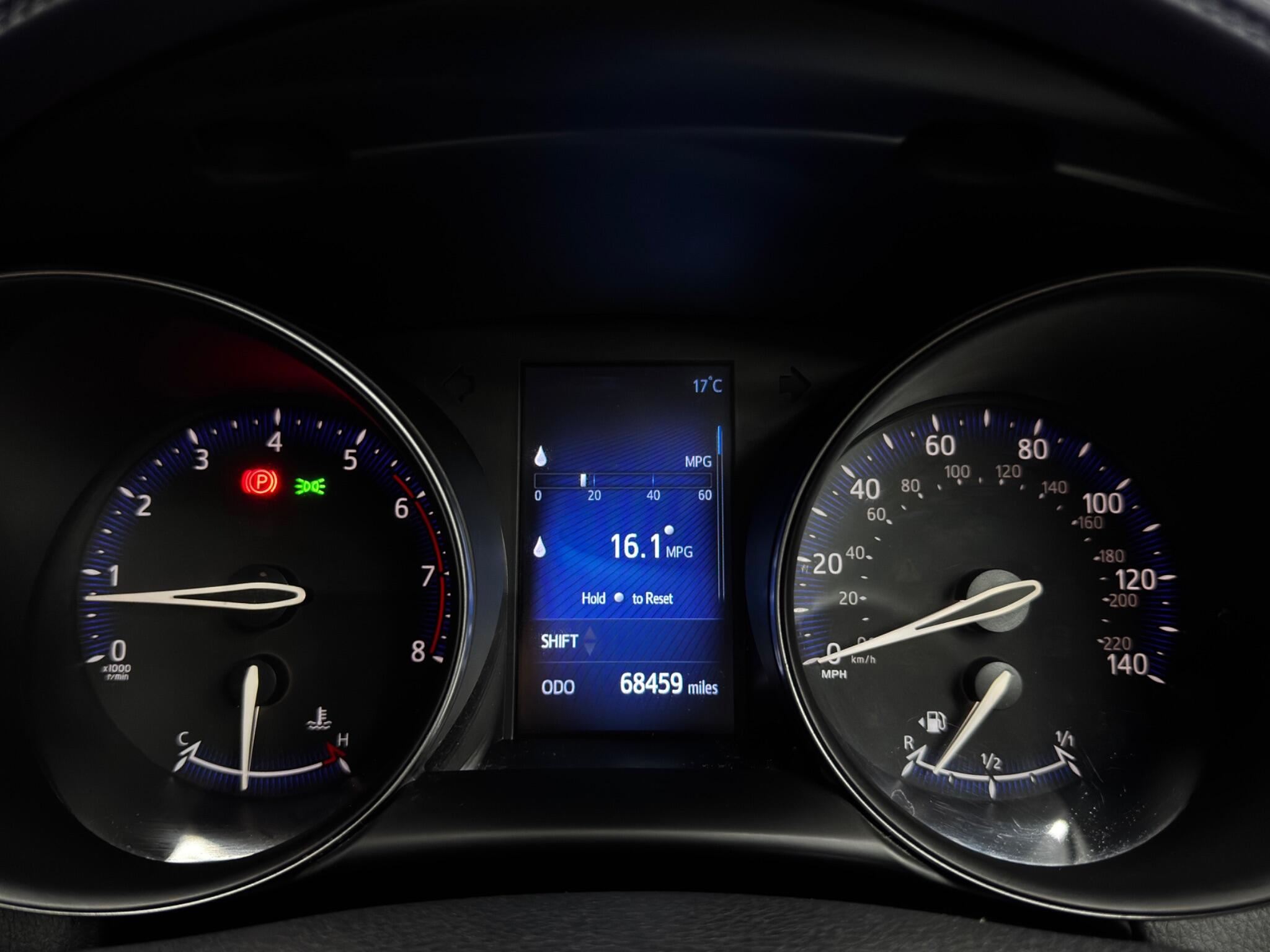 Toyota C-HR view 23