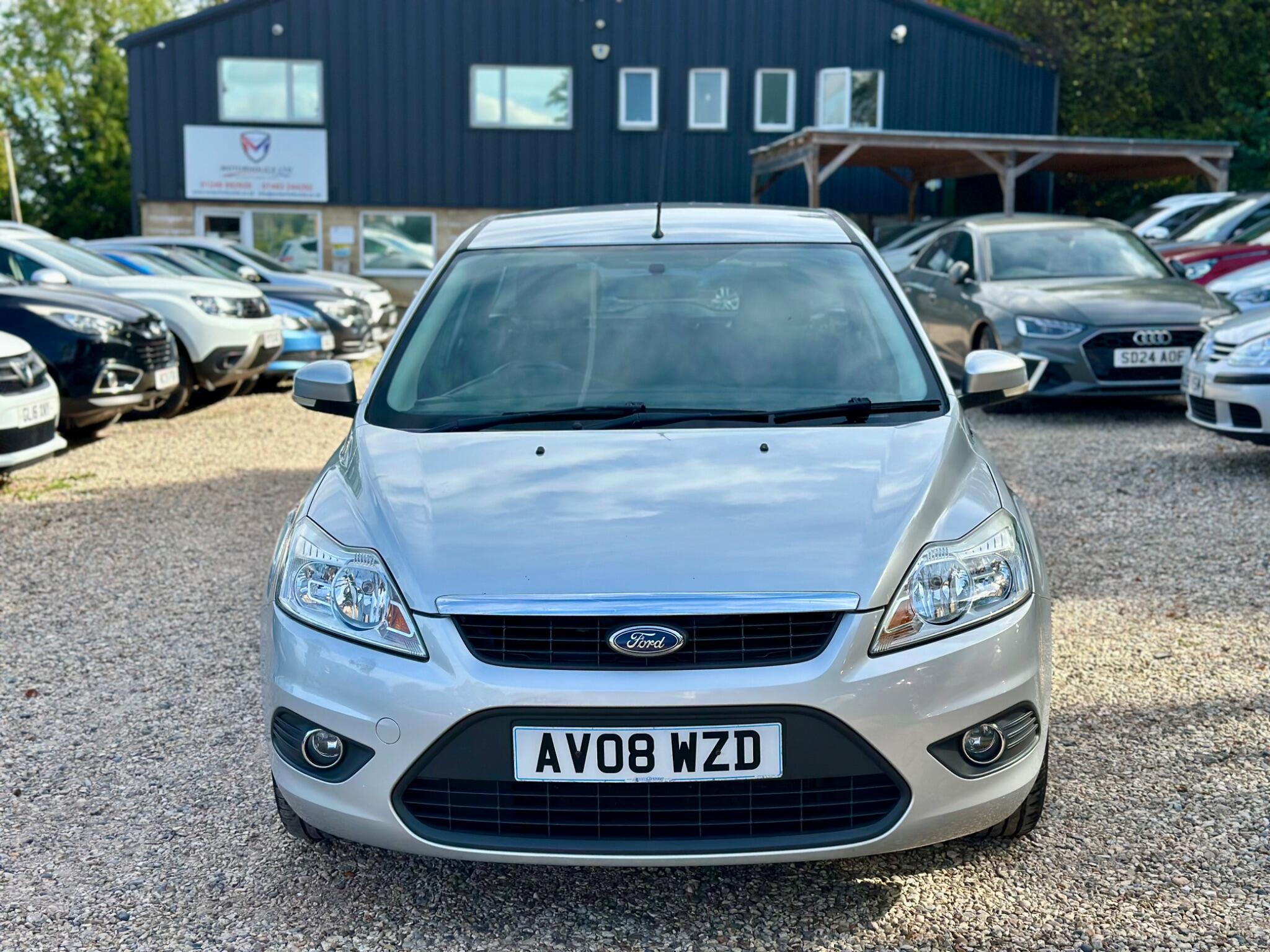Ford Focus view 5